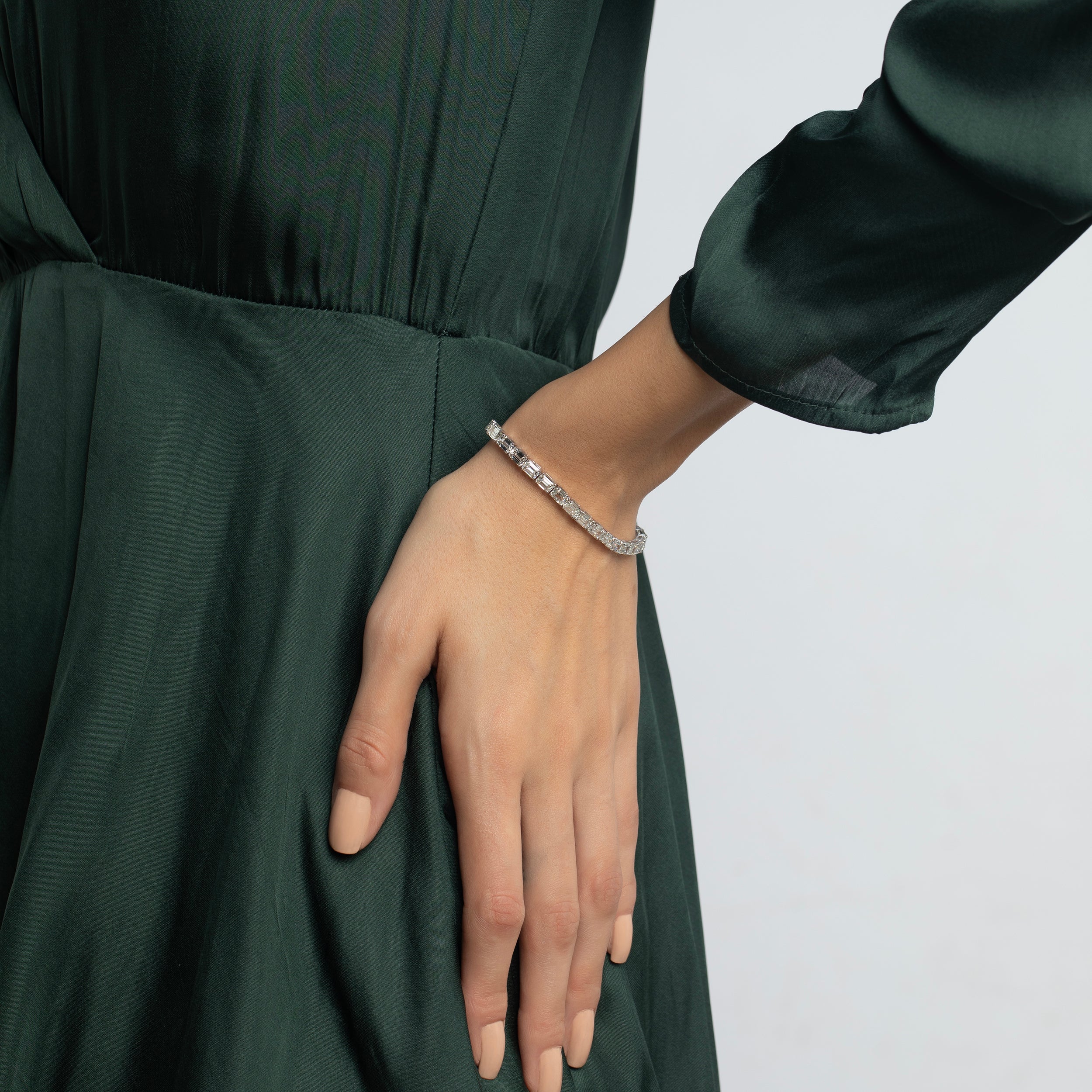 Emerald Cut 16.58 Carat Lab-Grown Diamond Bracelet in White Gold | SKU : 0003181485 - crash.club by CKC