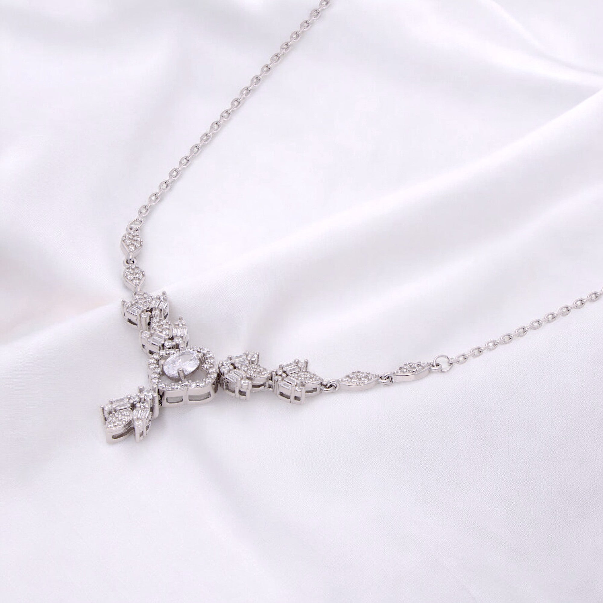 Sparkling Serenity: Sterling Silver Double Hook Chain Pendant | SKU : 0003113783, 0003113905