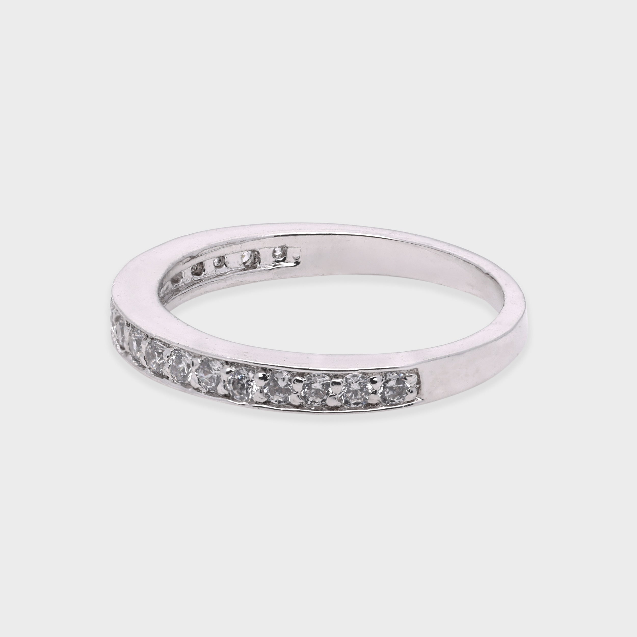 Classic Channel-Set Stone Band Ring | SKU : 0003579008