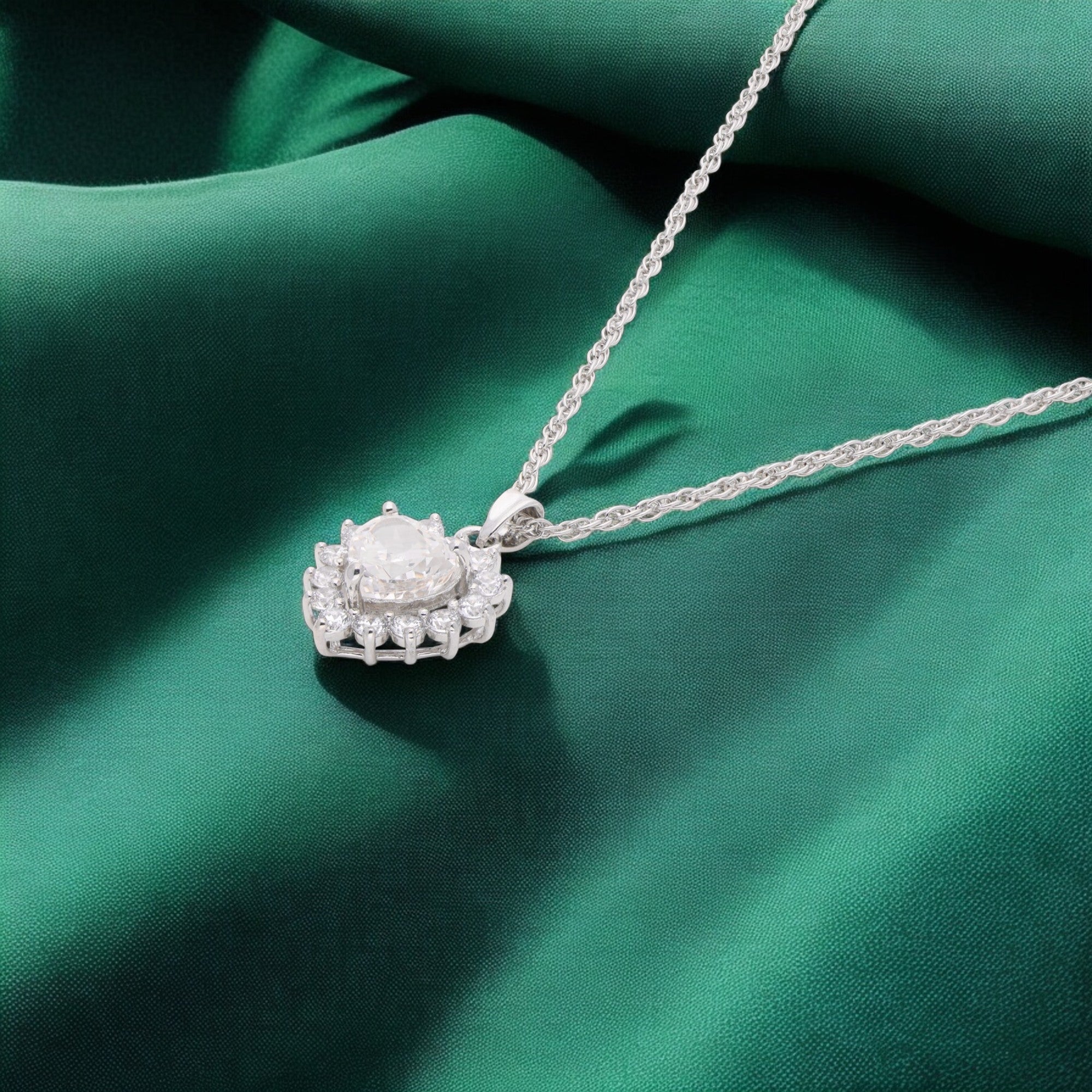 Radiant Heart Halo Pendant – Timeless Sparkle | SKU : 0003594551, 0021456626, 0021456589, 0021456602