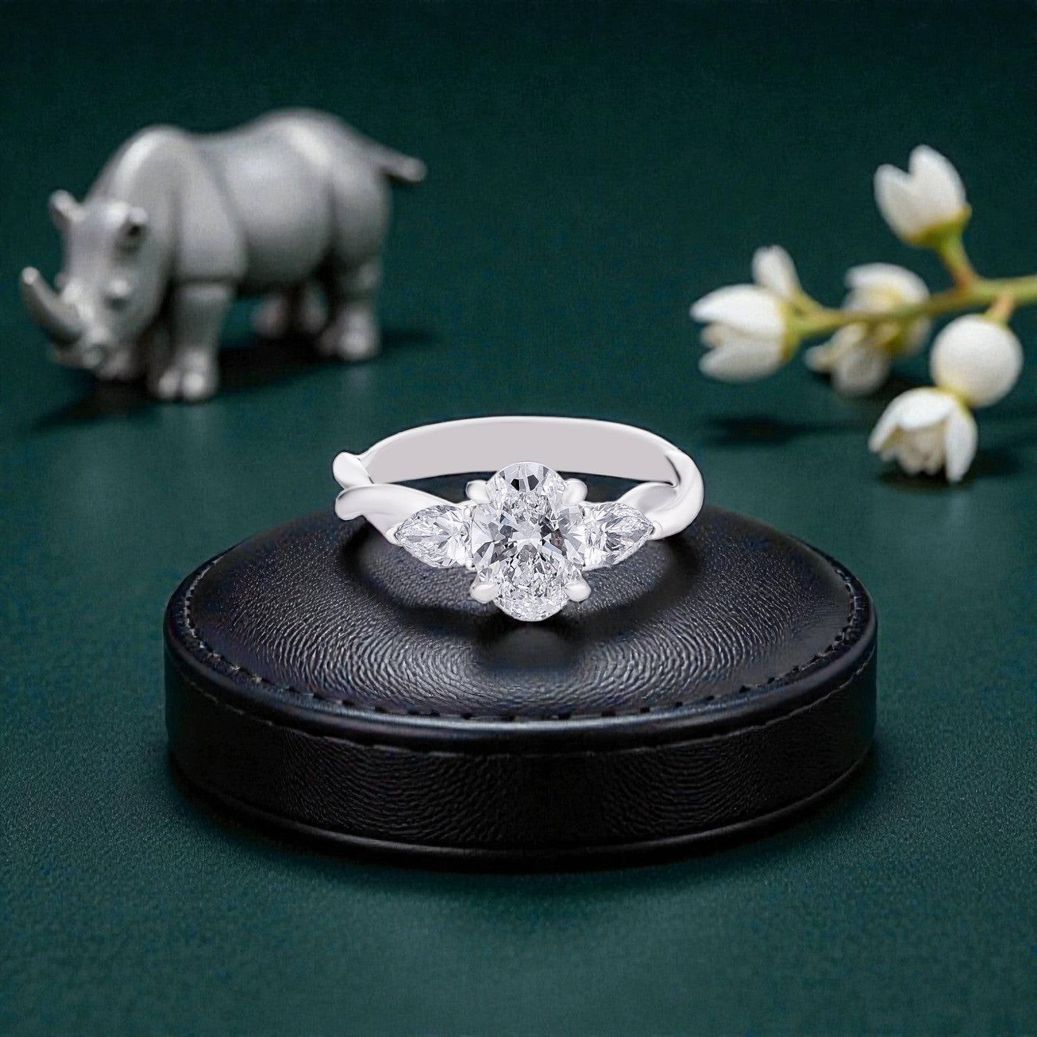 Lab Grown 0.810 Carat Diamond Three Stone Ring in 18 Karat Gold | SKU : 0004934271