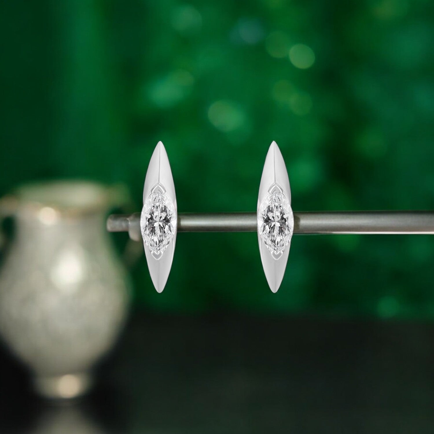 Lab Grown 1.030 Carat Diamond Hoop Earrings in 18 Karat Gold | SKU : 0004940340