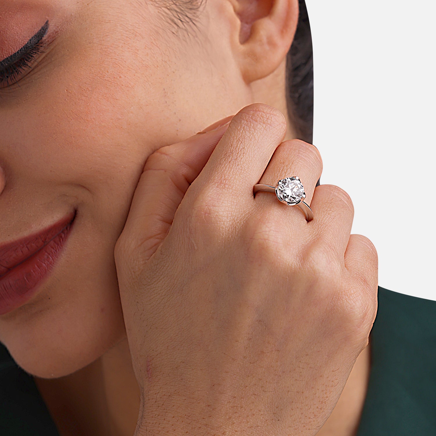 Lab Grown 2.01 Carat Diamond Solitaire Ring in 18 Karat Gold | SKU : 0005050086