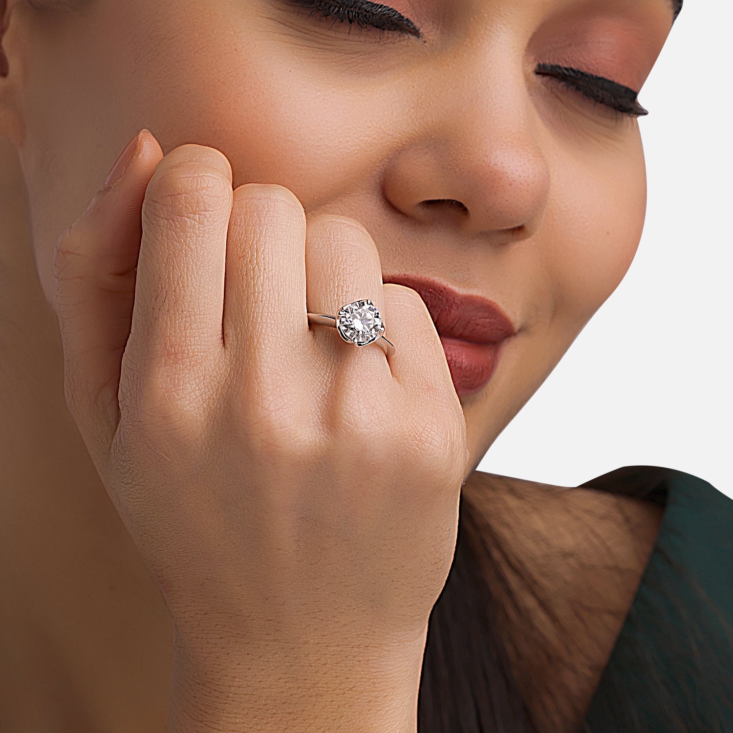 Lab Grown 2.02 Carat Diamond Solitaire Ring in 18 Karat Gold | SKU : 0005050093