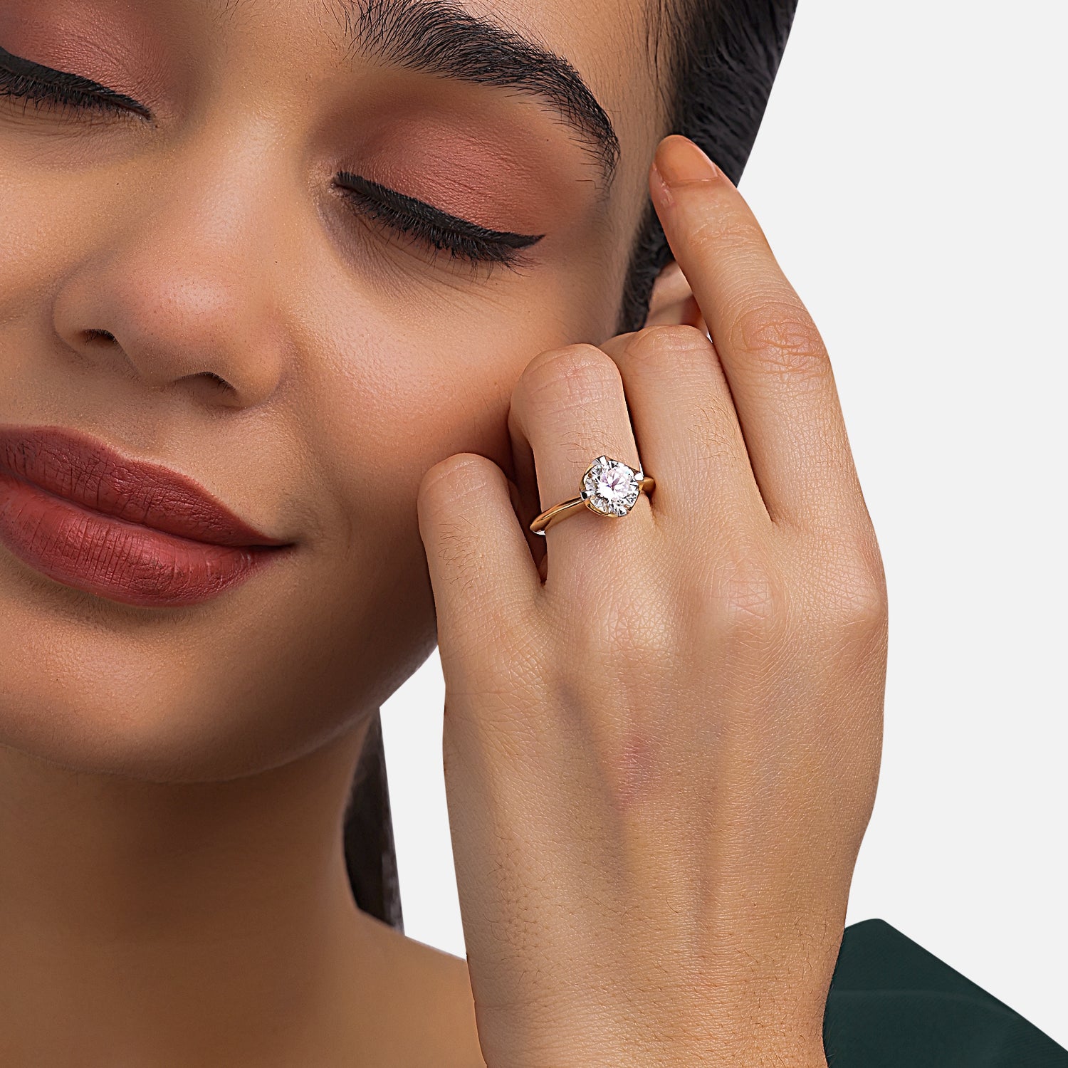 Lab Grown 2.01 Carat Diamond Solitaire Ring in 18 Karat Gold | SKU : 0005050116