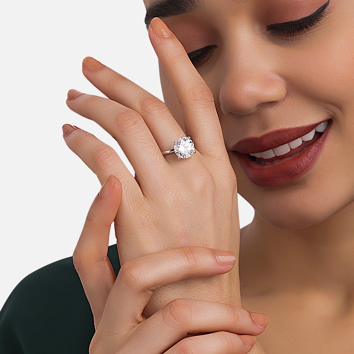 Lab Grown 4.05 Carat Diamond Solitaire Ring in 18 Karat Gold | SKU : 0005052554