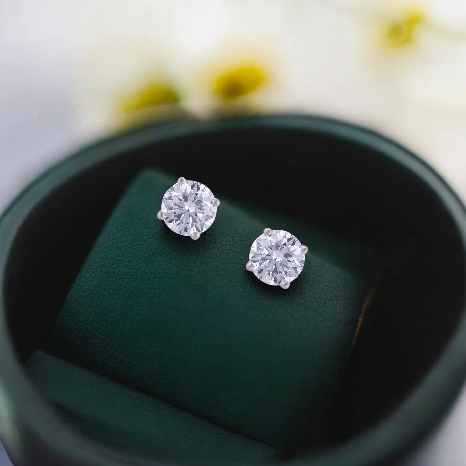 Lab Grown 3.030 Carat Diamond Stud Earrings in 18 Karat Gold | SKU : 0005057245