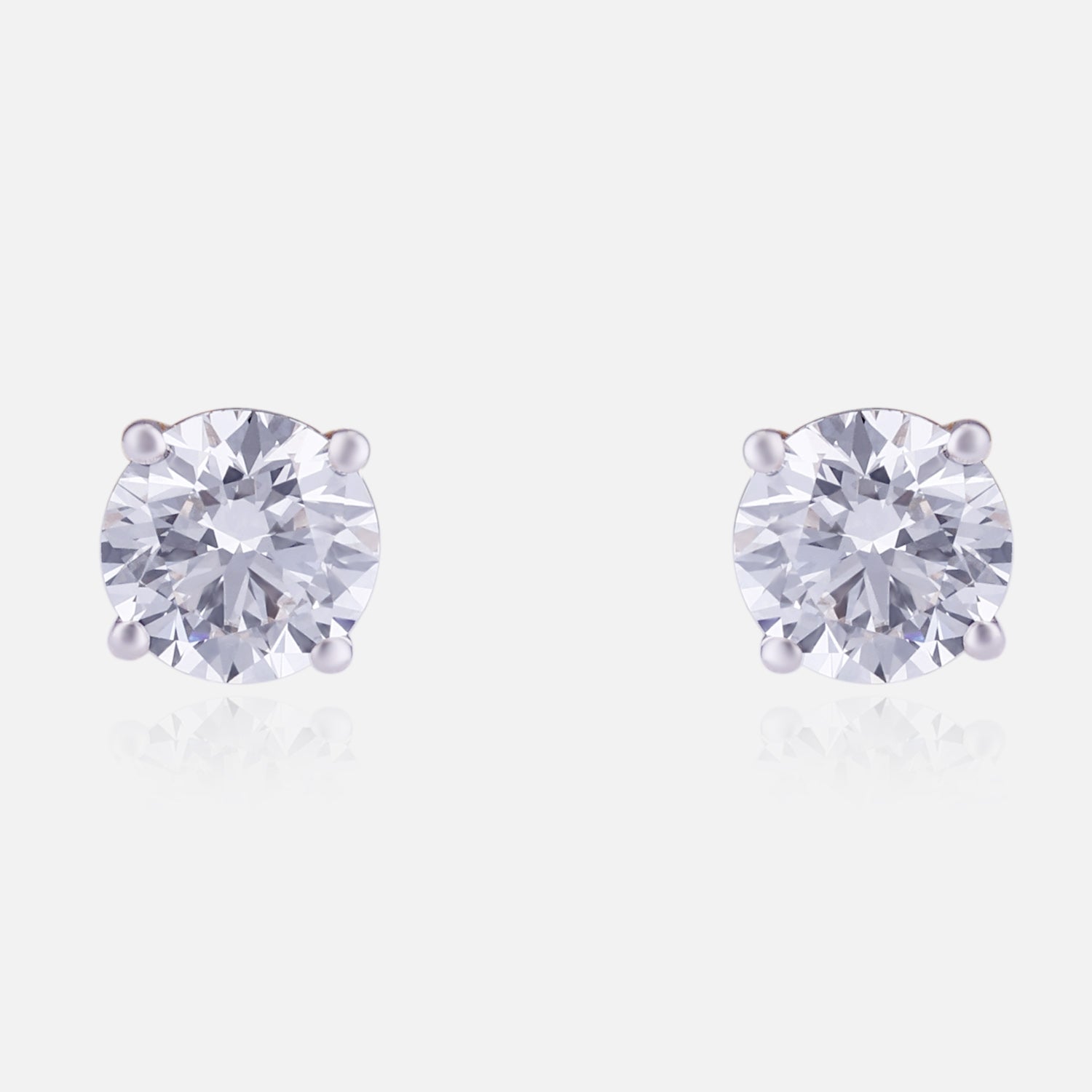 Lab Grown 3.040 Carat Solitaire Diamond Stud Earrings in 18 Karat Gold | SKU : 0005059300