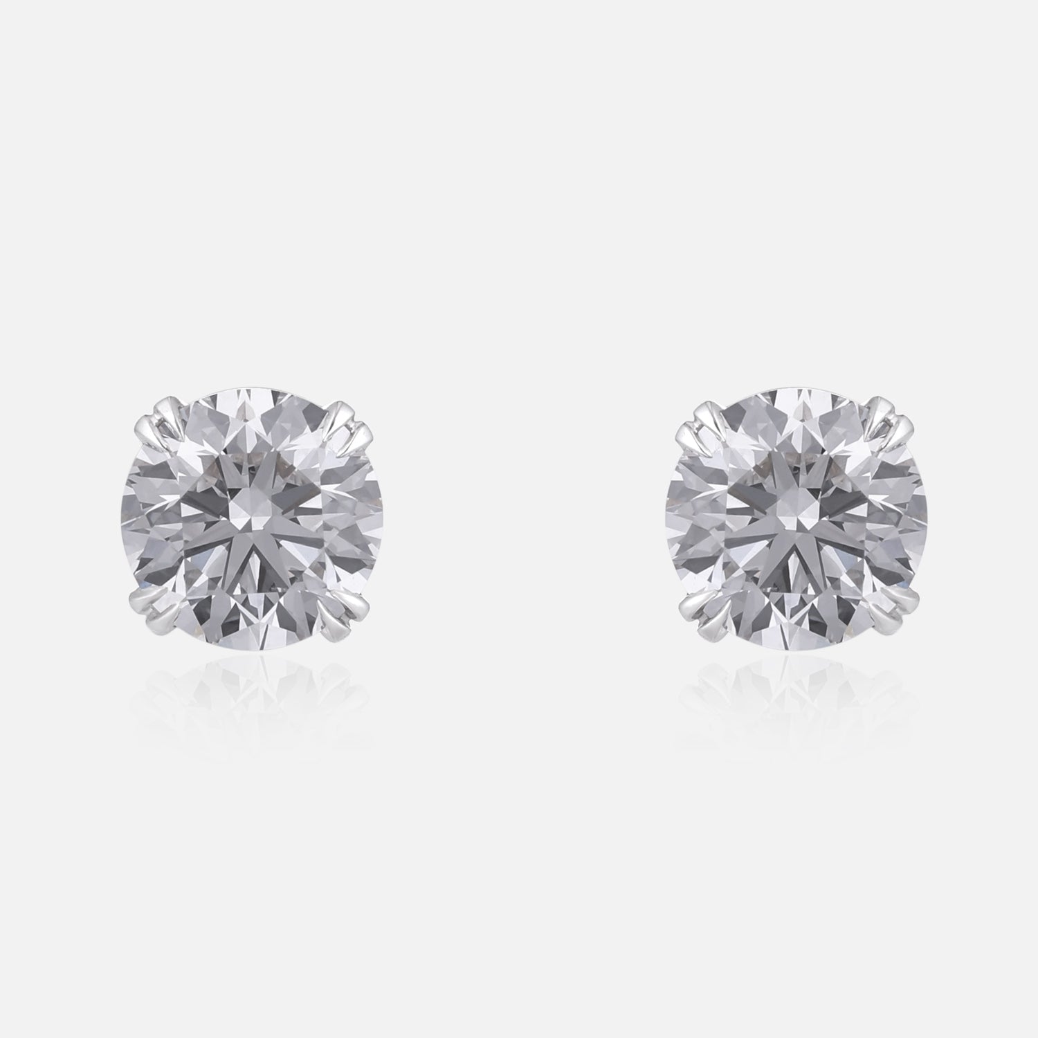 Lab Grown 6.040 Carat Diamond Stud Earrings in 18 Karat Gold | SKU : 0005069644