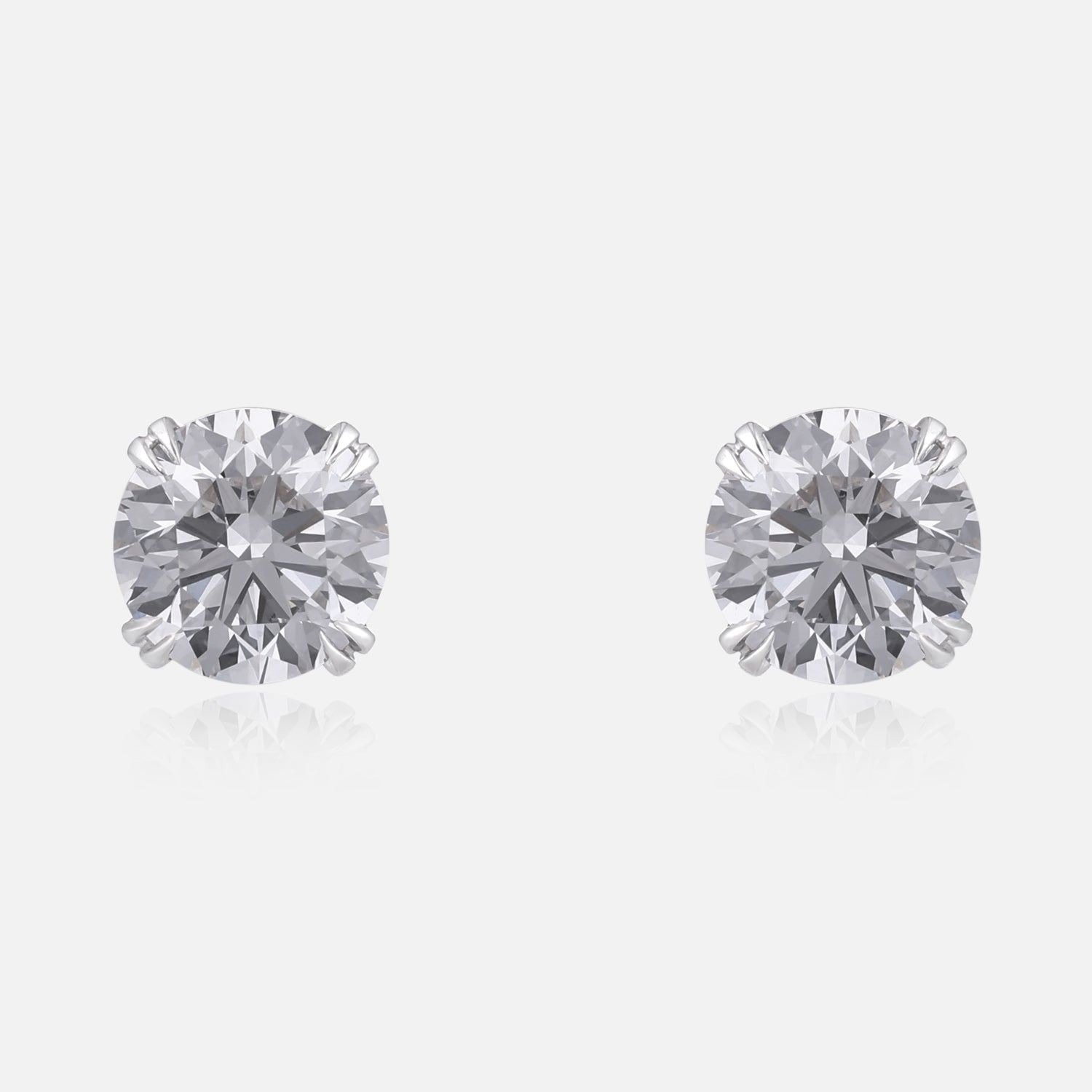 Lab Grown 6.100 Carat Diamond Stud Earrings in 18 Karat Gold | SKU : 0005069651