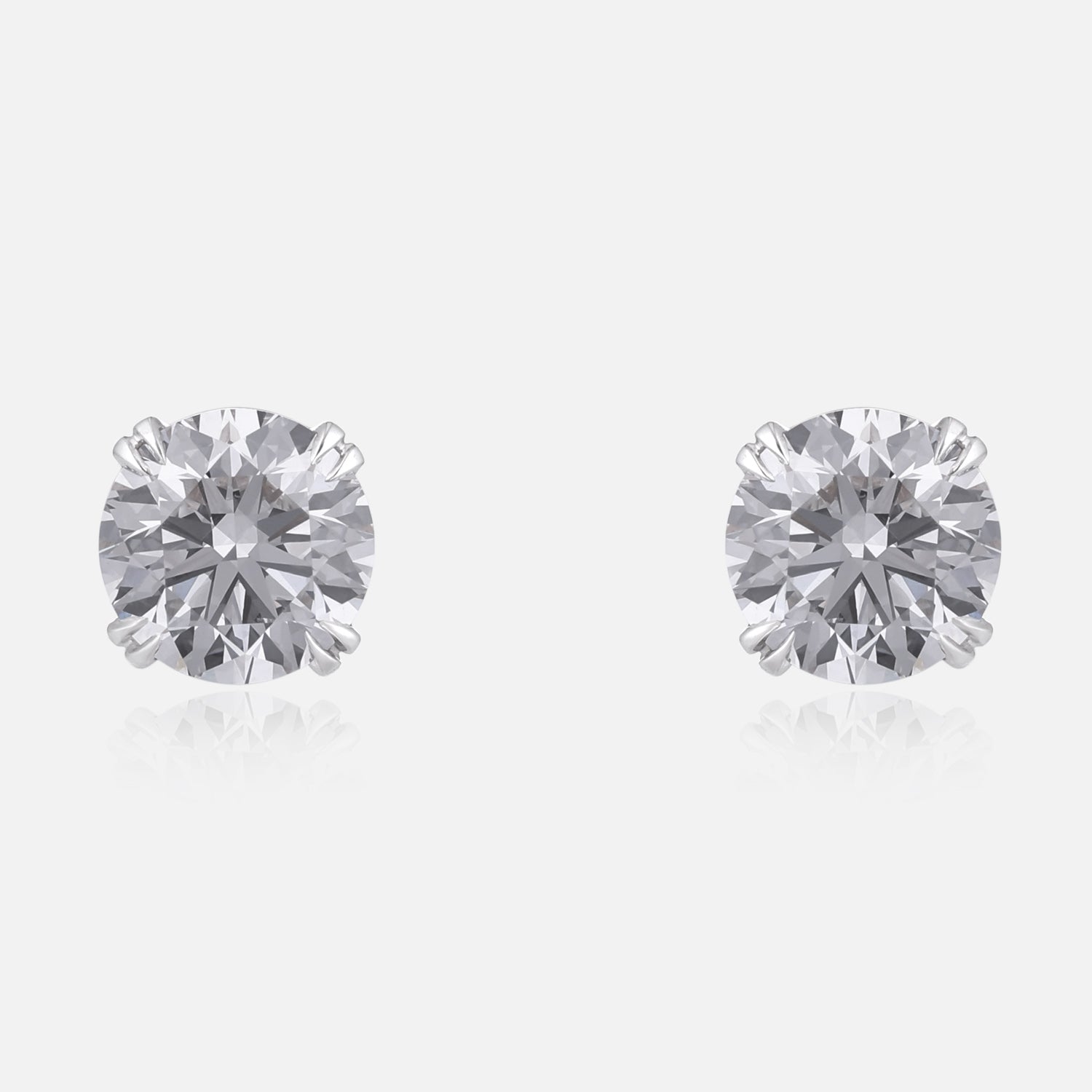Lab Grown 6.060 Carat Diamond Stud Earrings in 18 Karat Gold | SKU : 0005069682