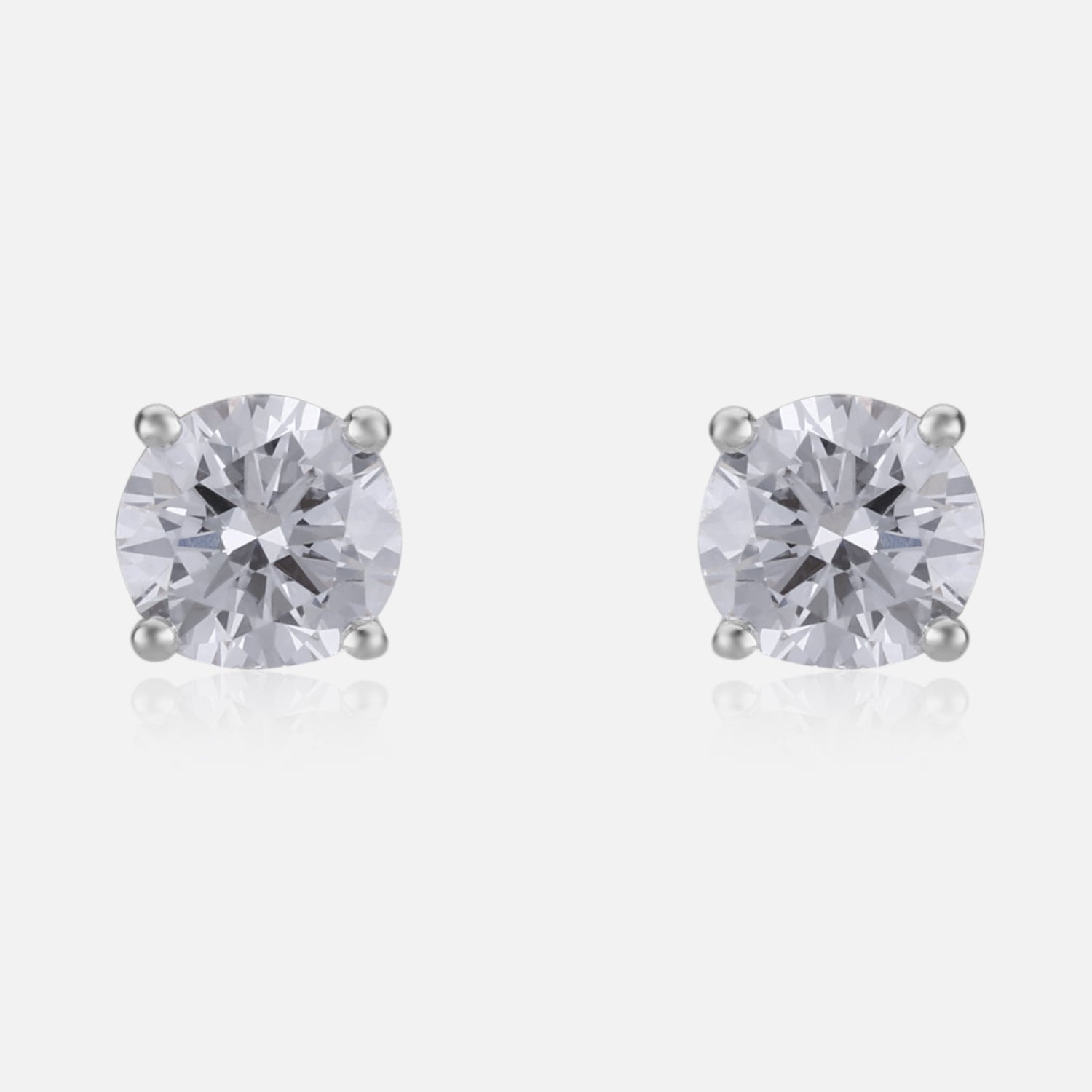 Lab Grown 1.070 Carat Round Brilliant Diamond Stud Earrings in 18 Karat Gold | SKU : 0005096084