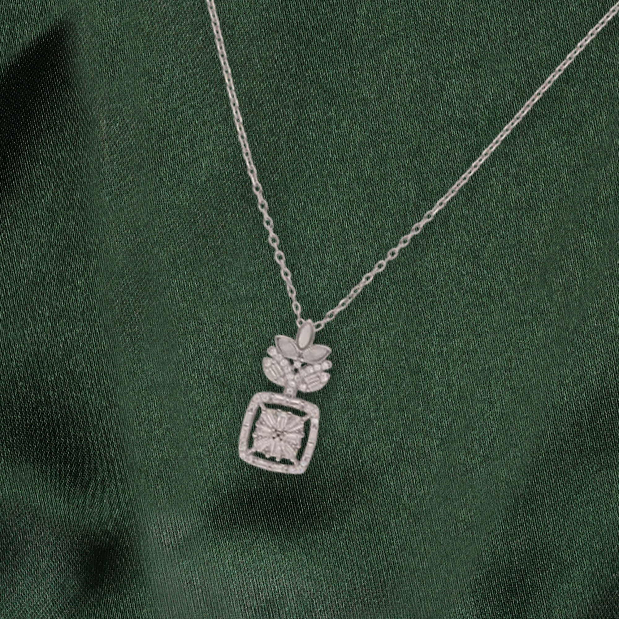 CELESTIAL STARTLIGHT CHAIN PENDANT | SKU: 0003085080 - crash.club by CKC