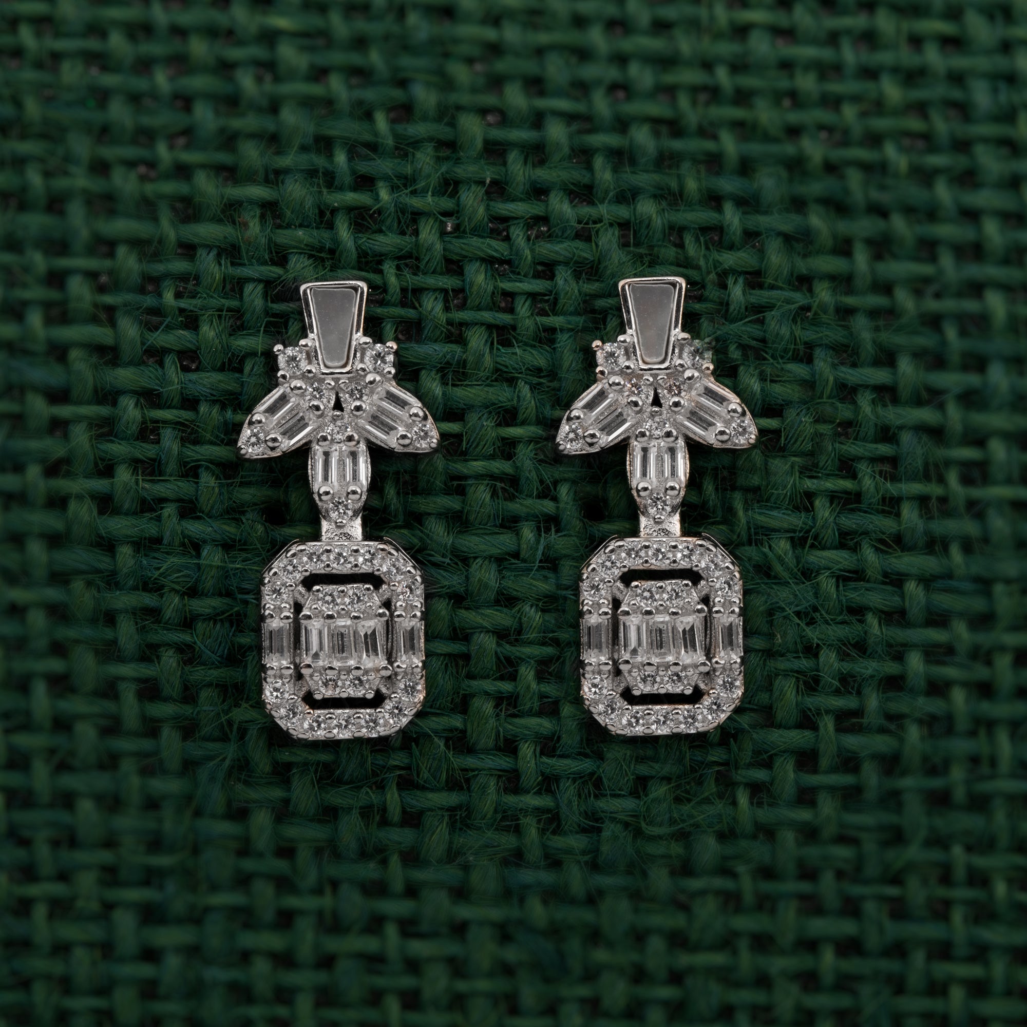 #color_sterling silver