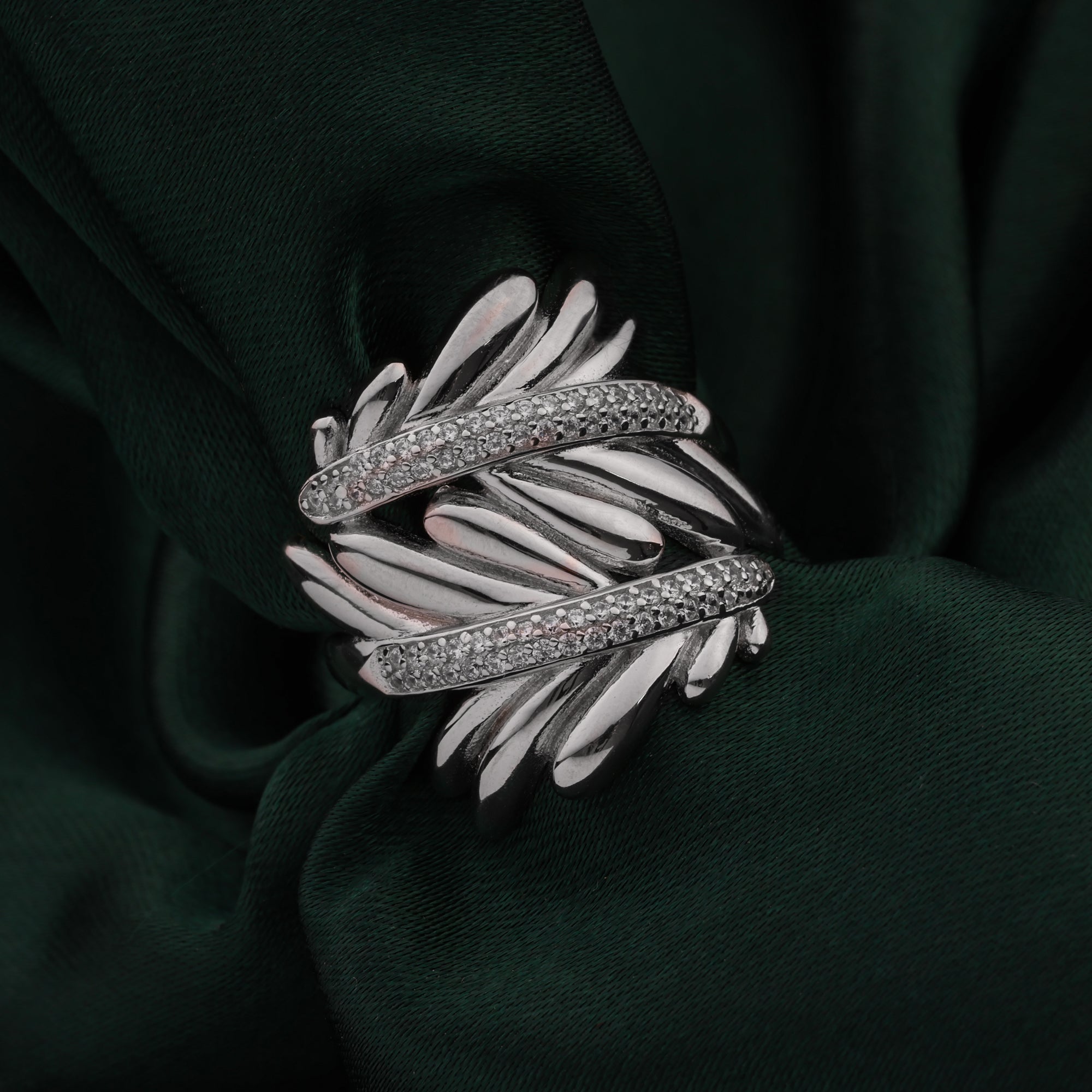 STERLING SILVER EMBRACE LEAF RING | SKU: 0018663099 - crash.club by CKC
