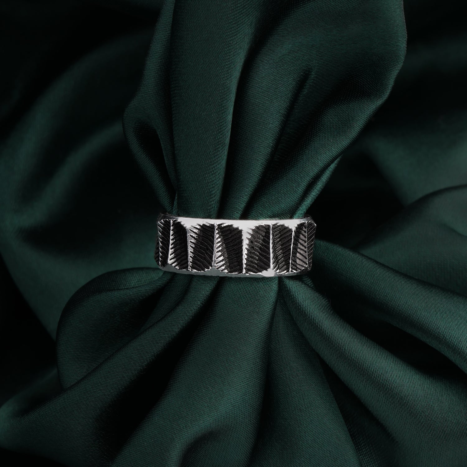 CLASSIC OXIDIZED BAND RING | SKU: 0018862058 - crash.club by CKC