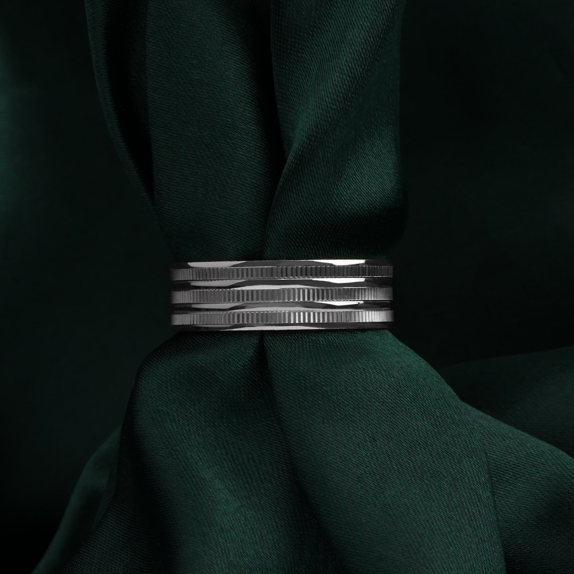 STERLING SILVER BAND RING | SKU: 0018885651, 0003085387 - crash.club by CKC