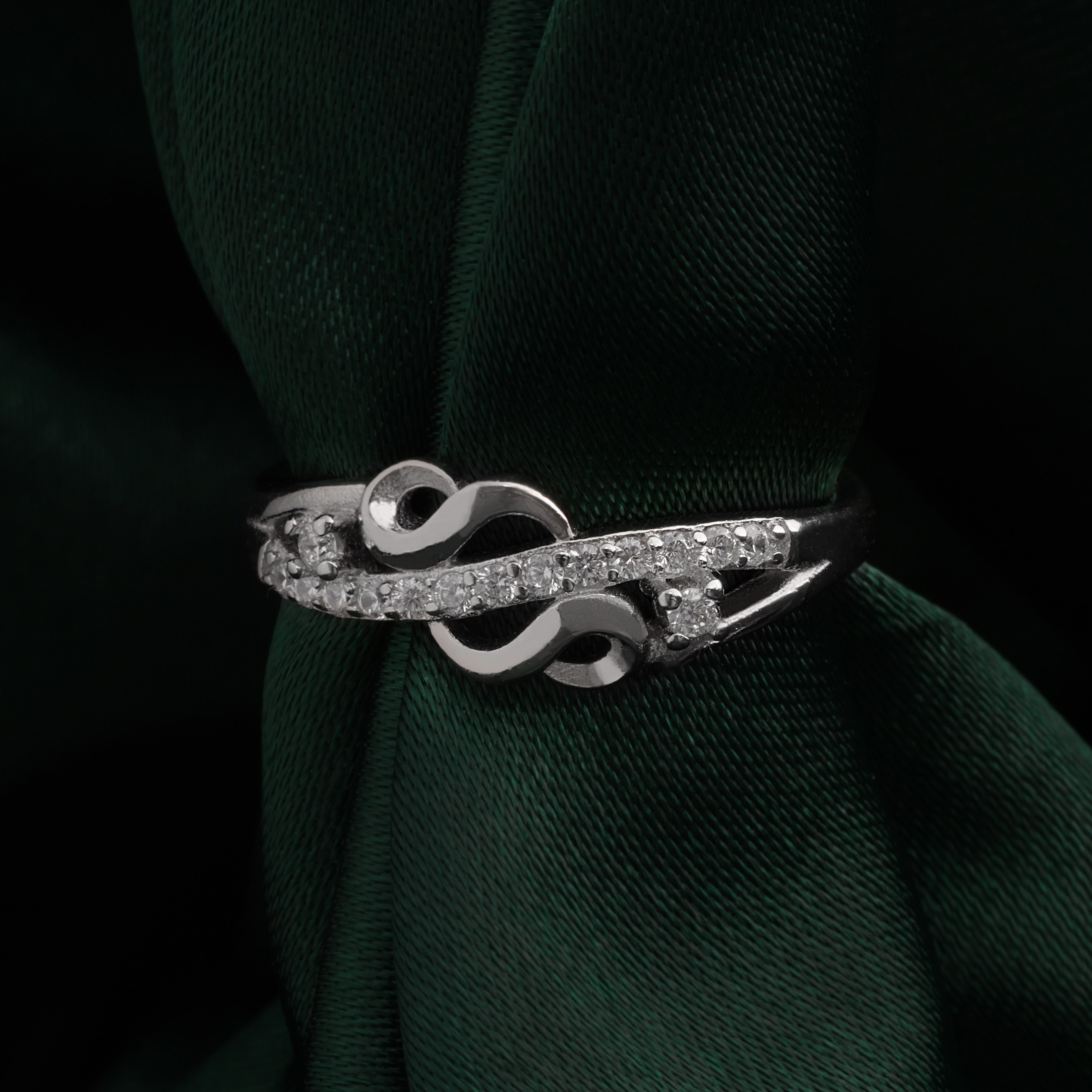 TWILIGHT SYMPHONY BAND | SKU: 0019040370, 0019038384, 0019040387, 0019040363, 0003085448 - crash.club by CKC