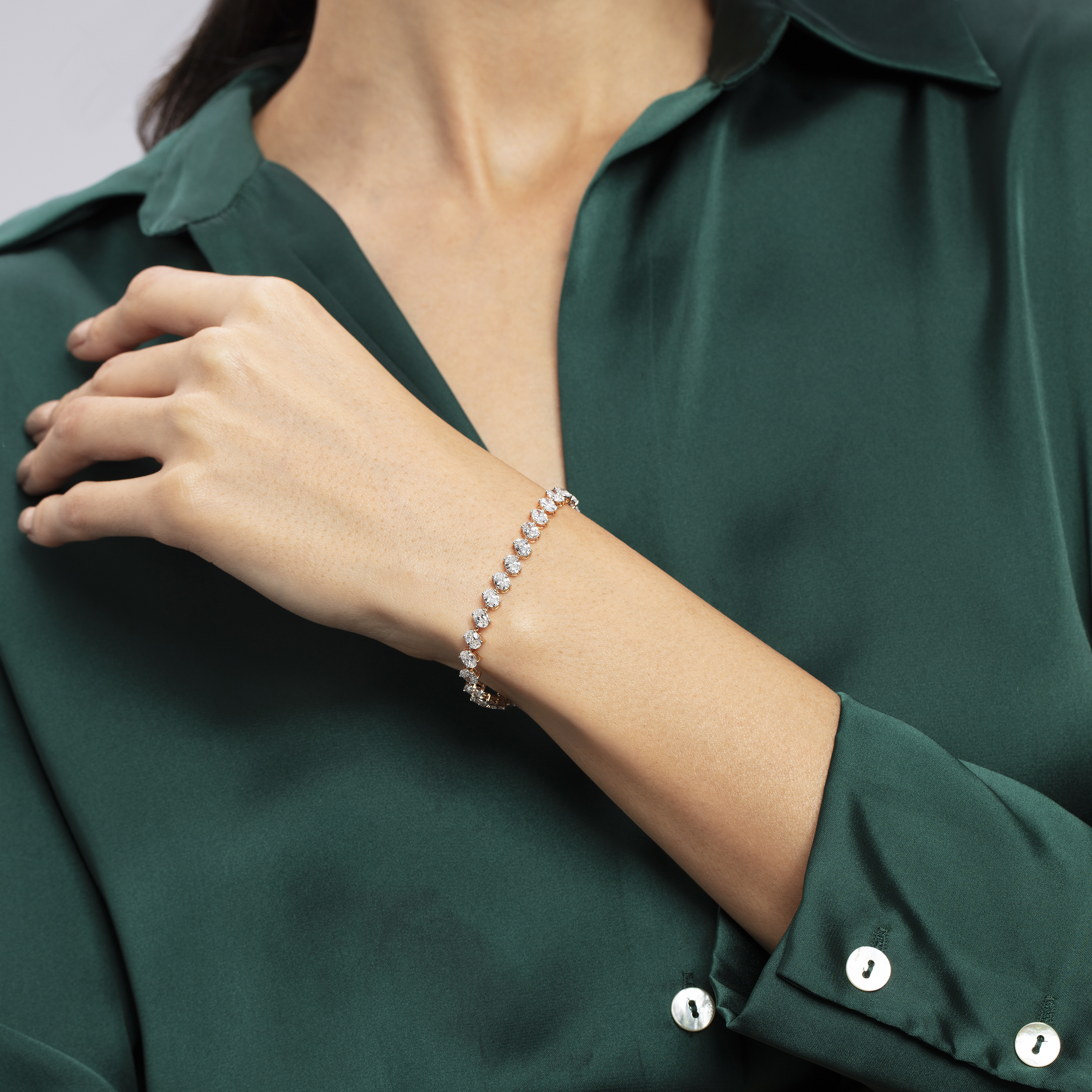 Oval Cut 8.46 Carat Lab-Grown Diamonds Bracelet in a Rose Gold Symphony | SKU : 0019052069