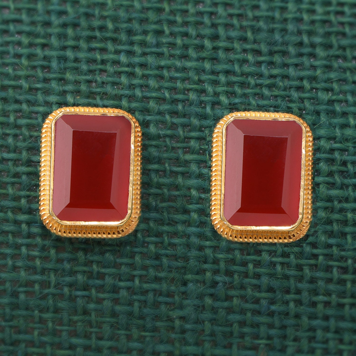 Crystal Cascade Studlets | SKU: 0019163680, 0019163666, 0002929859, 0002929866 , 0019163697
