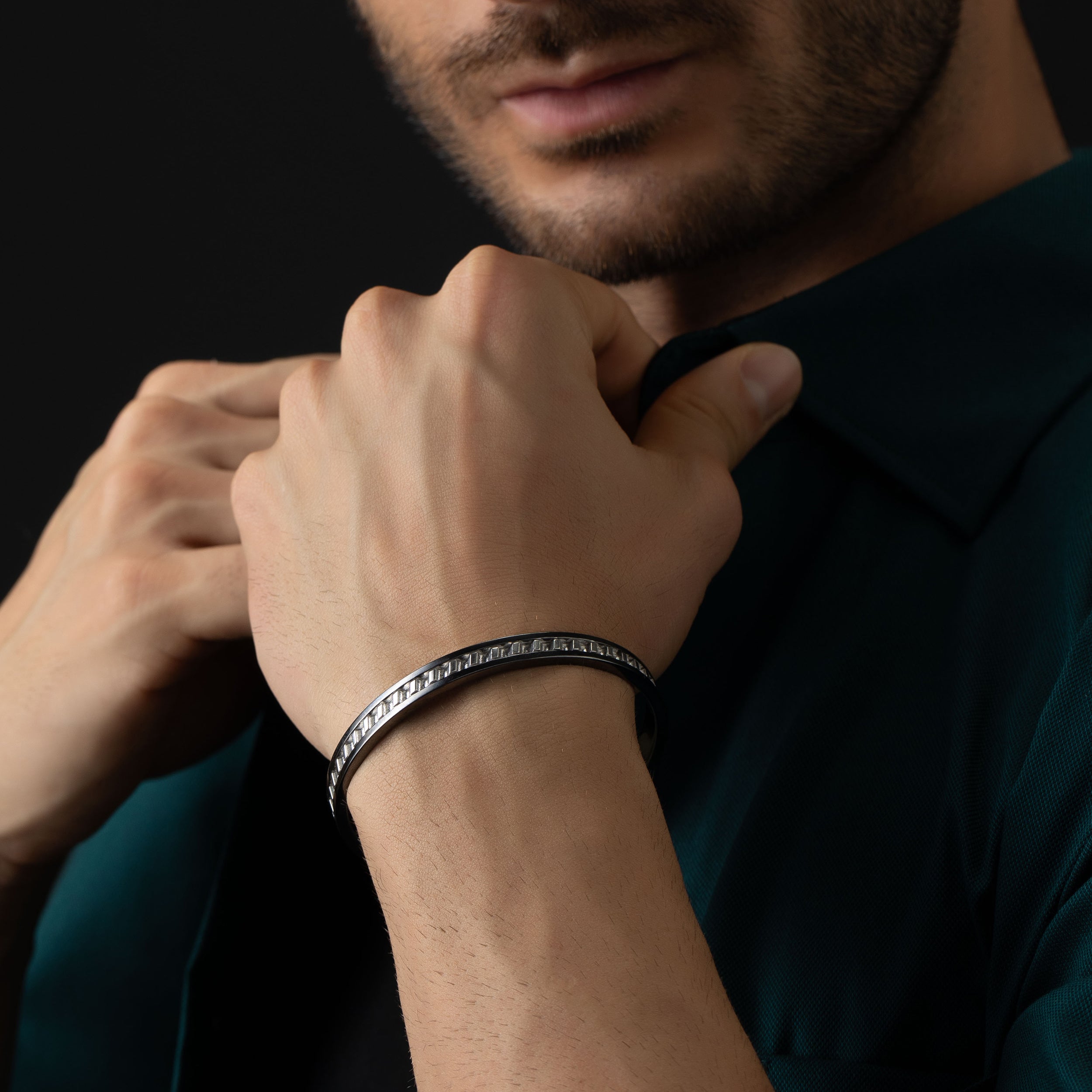 Black and Silver Linear Men's Bracelet | SKU : 0020420222, 0020420277, 0003353646