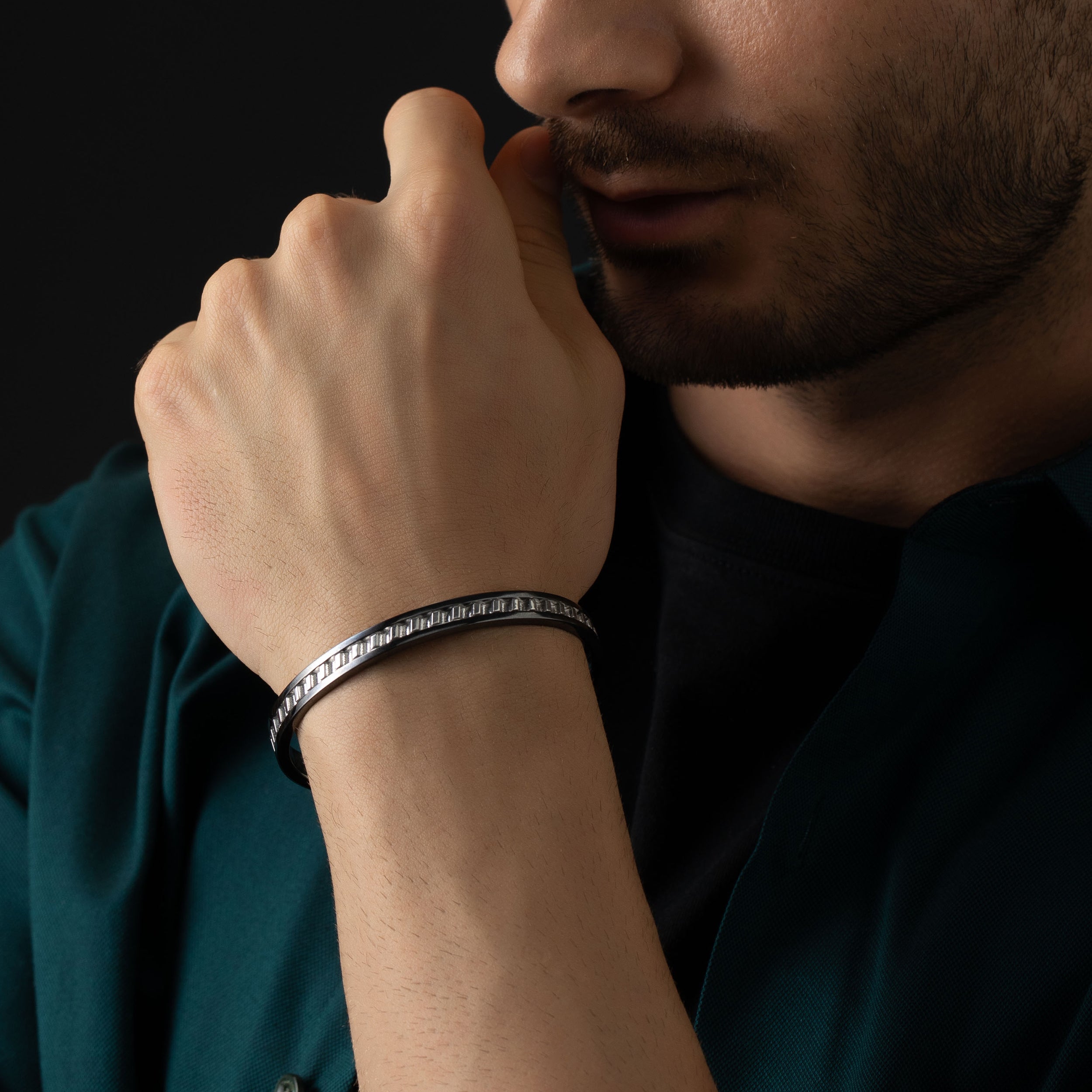 Black and Silver Linear Men's Bracelet | SKU : 0020420222, 0020420277, 0003353646
