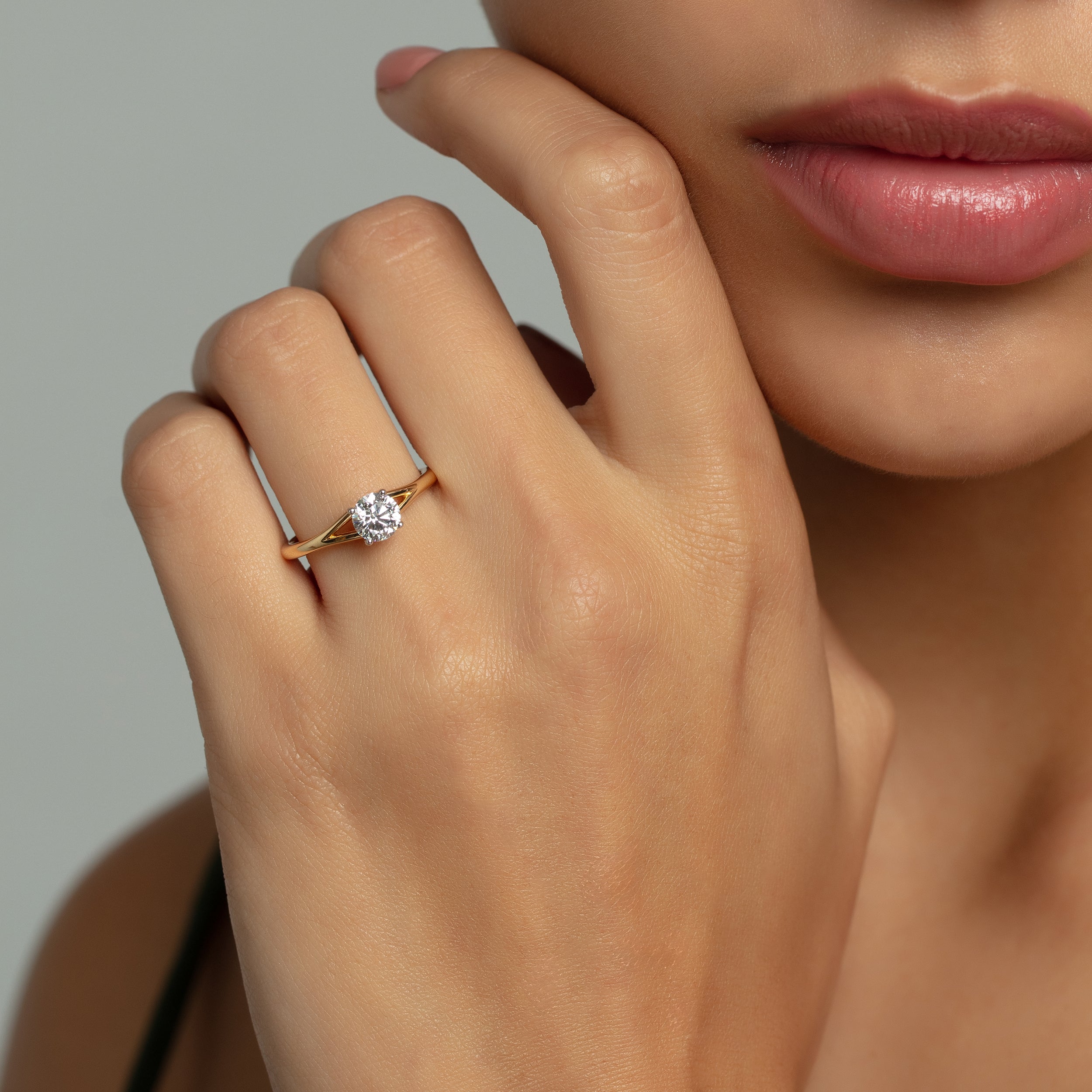 Round Brilliant 0.71 Carat Solitaire Lab-Grown Diamond Ring in 18KT Yellow Gold | SKU : 0020697242