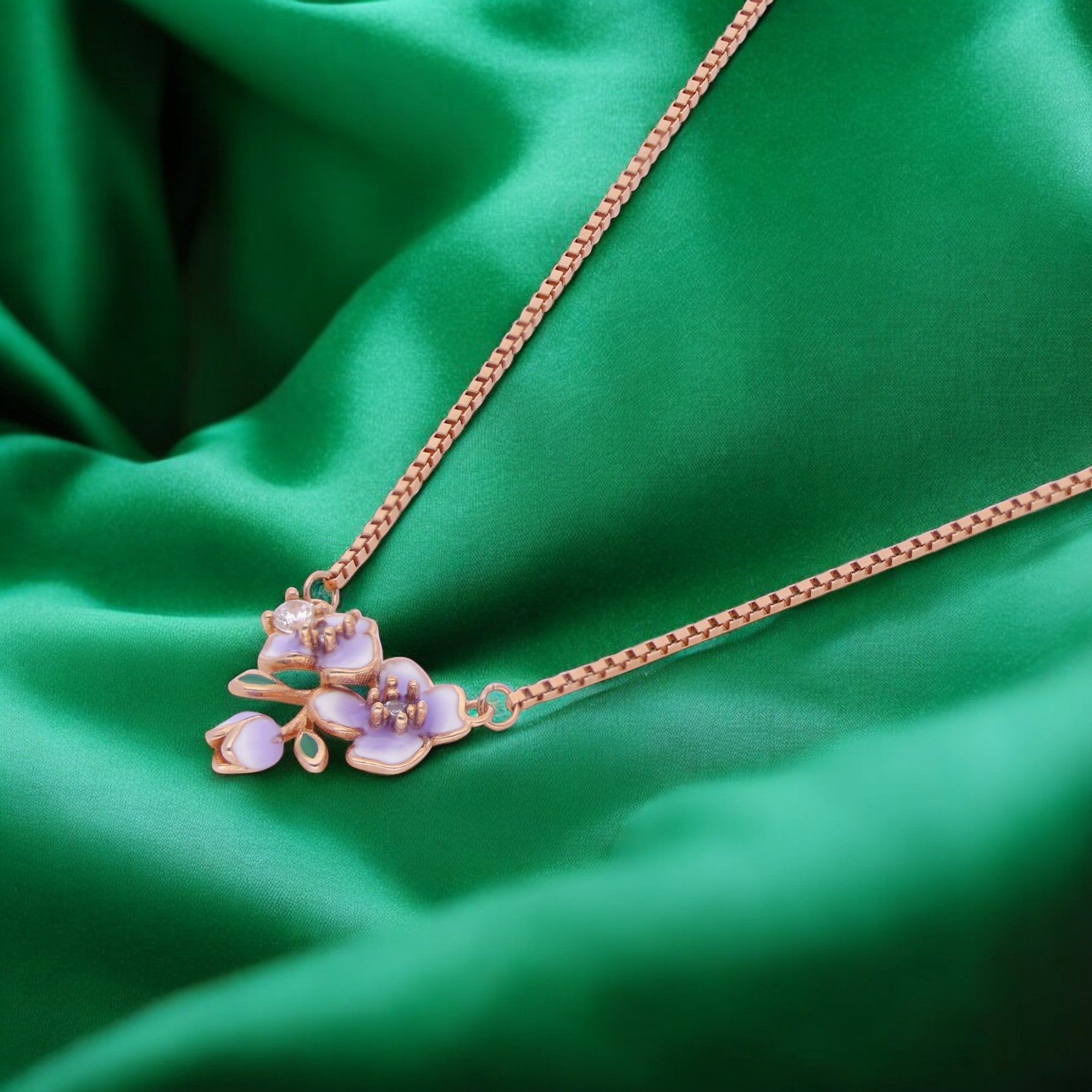 Enchanted Blossom Floral Pendant Necklace – A Touch of Nature’s Elegance | SKU : 0021130175, 0021130281, 0021130311, 0021130199, 0021130182