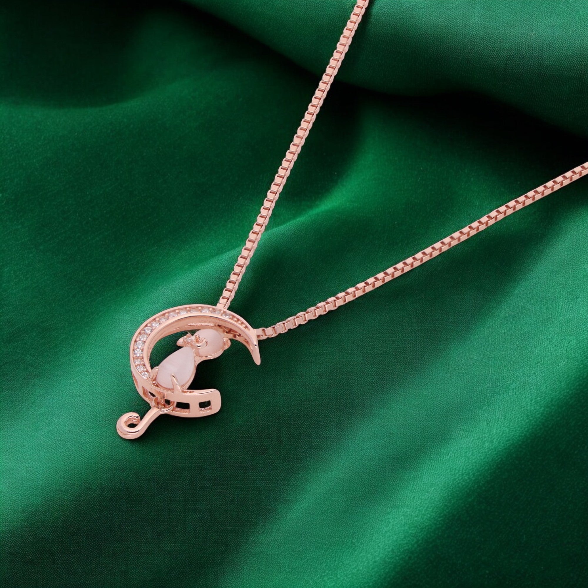 Radiant Silver Cubic Zircon Pendant | SKU : 0021130304, 0021130298, 0021130151, 0021130168, 0003523162, 0003523179
