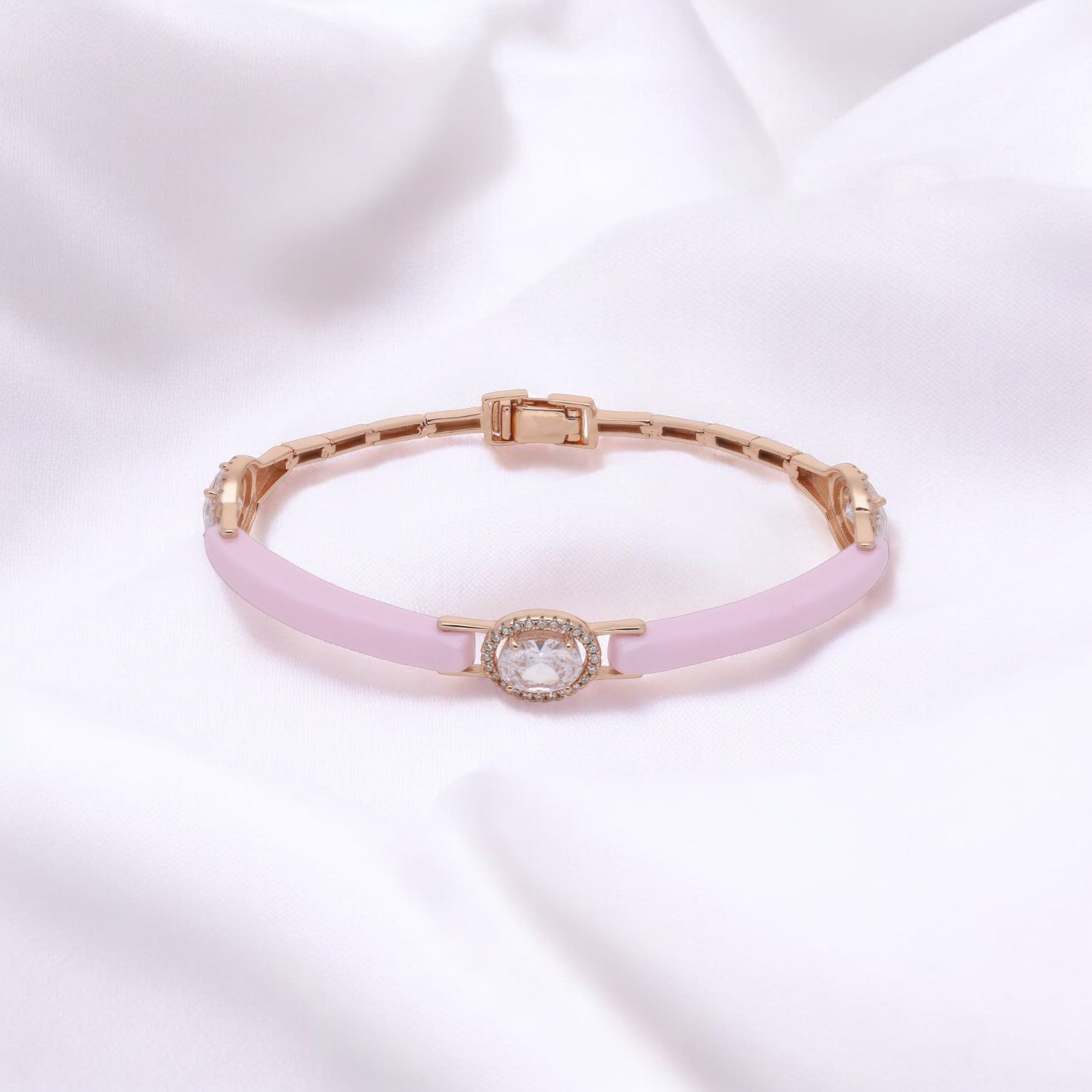 Timeless Halo Elegance Bracelet – A Sophisticated Fusion of Modern and Classic | SKU : 0021131783, 0021131790, 0021131806, 0021131776