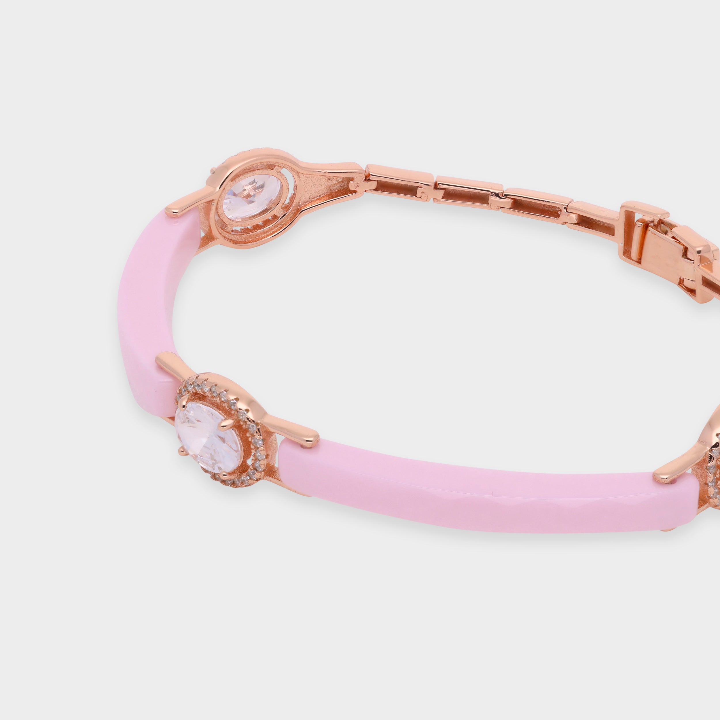 Timeless Halo Elegance Bracelet – A Sophisticated Fusion of Modern and Classic | SKU : 0021131783, 0021131790, 0021131806, 0021131776