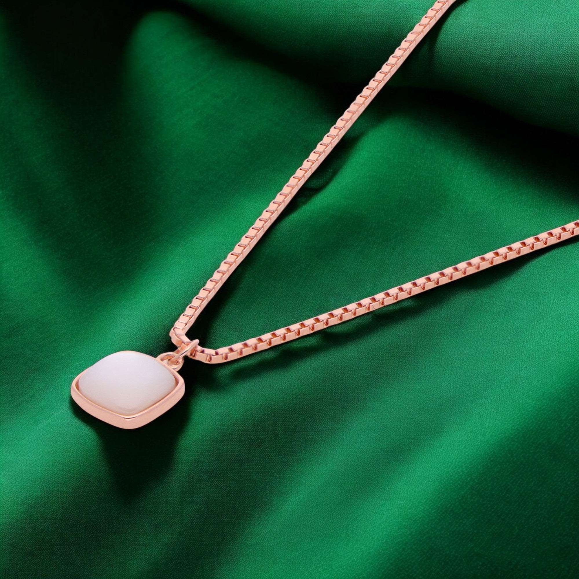 Sterling Silver Box Chain Necklace with Cushion-Cut White Stone Pendant | SKU : 0021149856, 0021149863, 0021149870, 0021149894, 0021149917, 0021149900