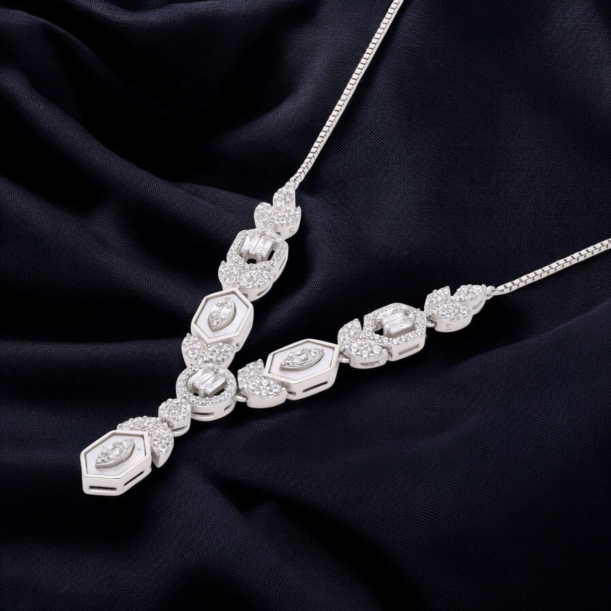 V-Shaped Marquise Pendant Necklace with Sparkling Stones | SKU : 0021188688, 0021188664, 0003525500, 0003526002