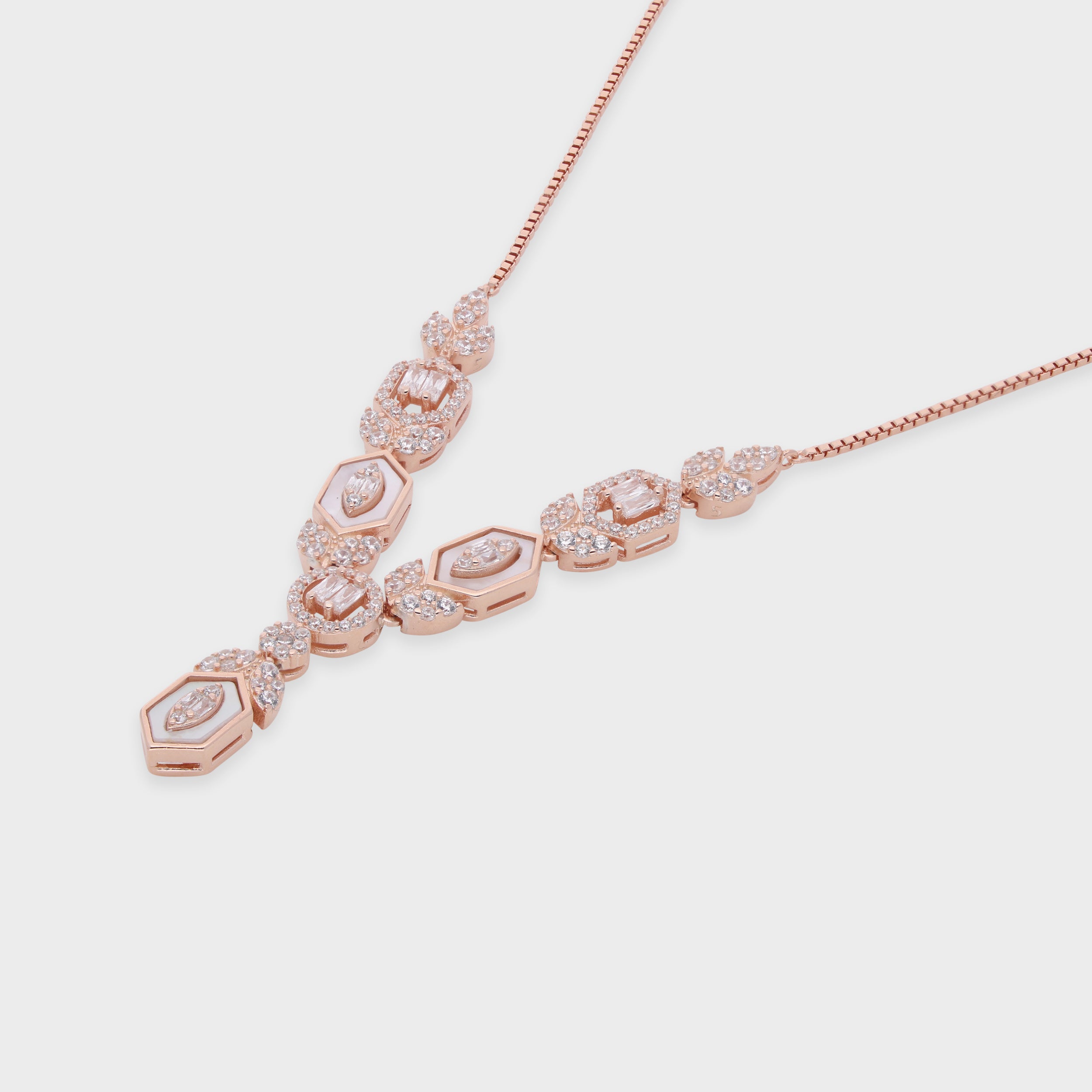 V-Shaped Marquise Pendant Necklace with Sparkling Stones | SKU : 0021188688, 0021188664, 0003525500, 0003526002