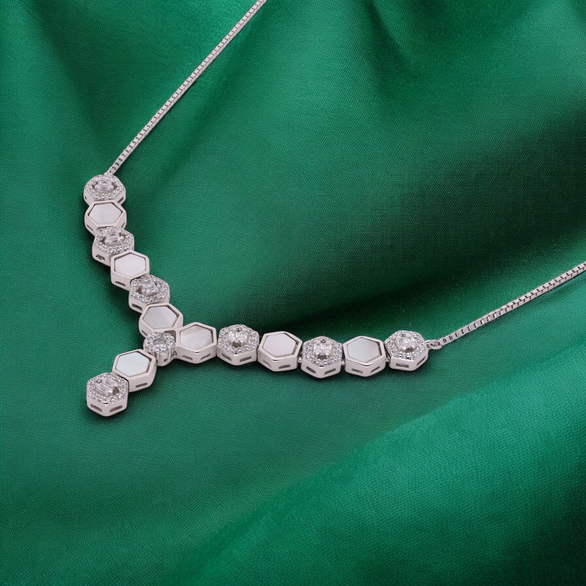 Hexagon Link Y-Necklace with Dual-Tone Accents | SKU : 0021189104, 0021189166, 0021189128, 0021189142