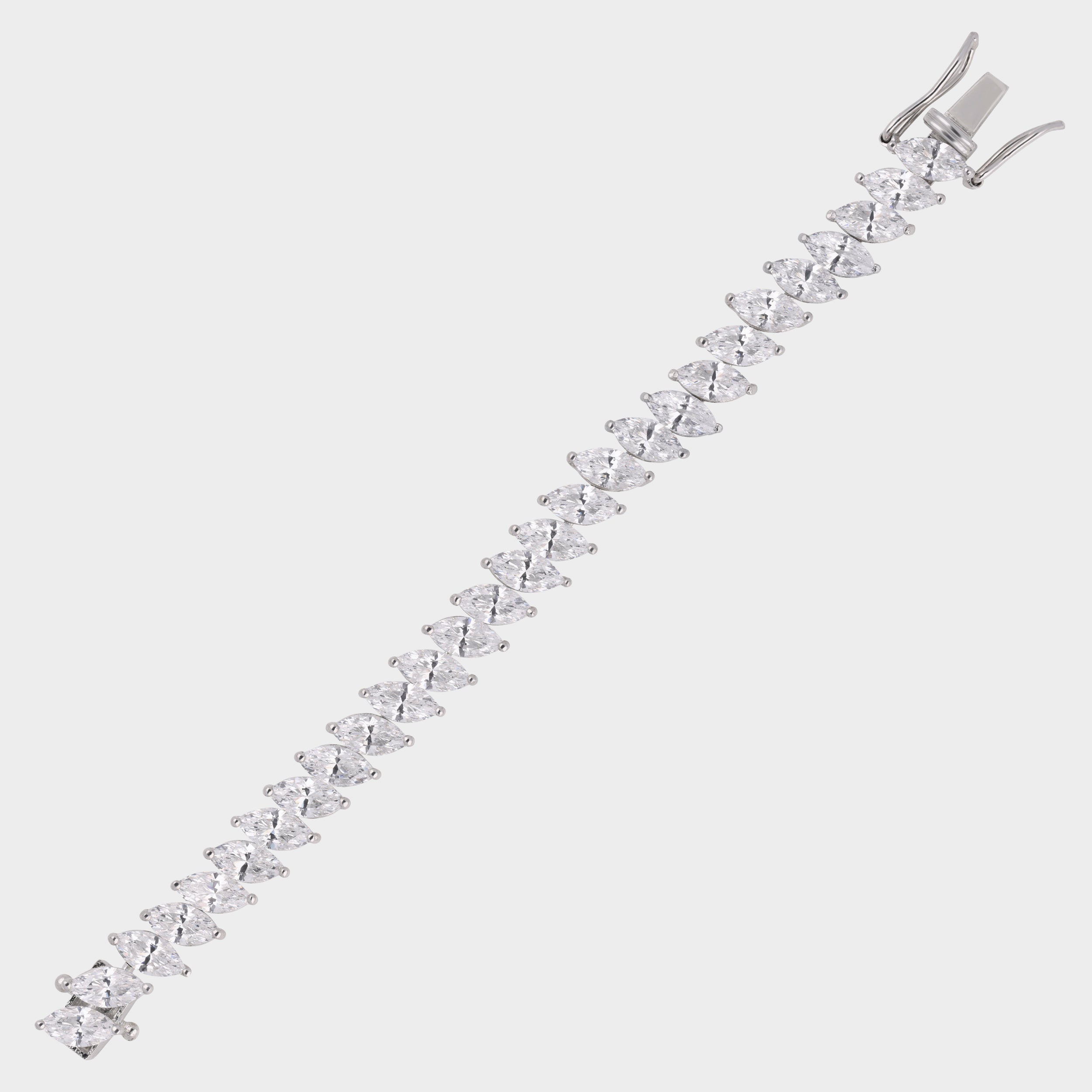 Twilight Whisper Trillion-Cut Bracelet | SKU: 0021325984