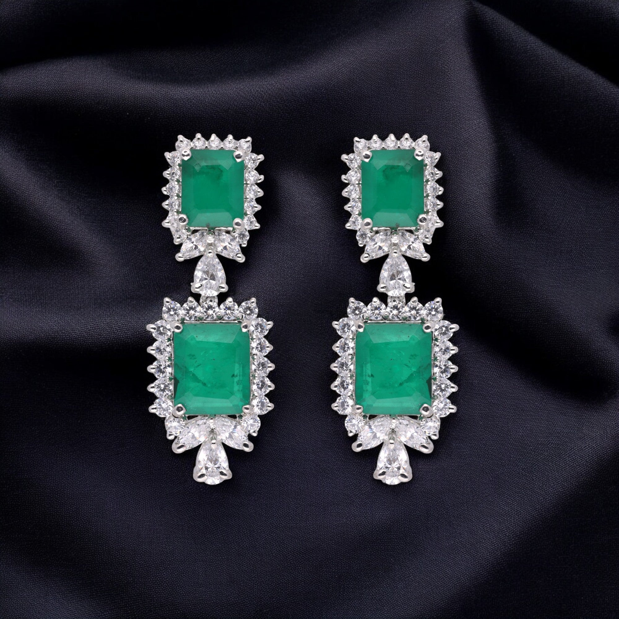 Heirloom Grace Dual Emerald Drop Earrings | SKU : 0021326042