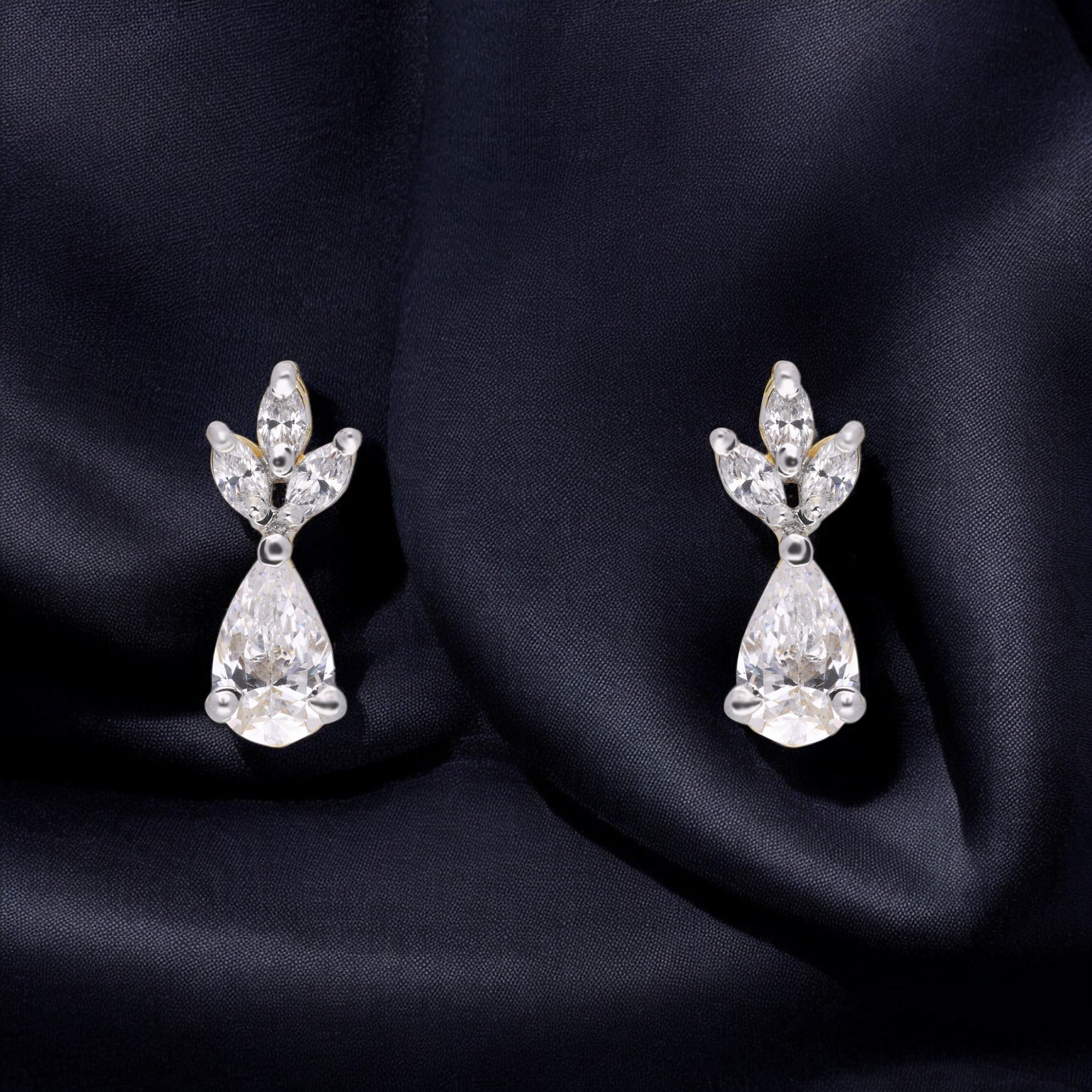 Sparkling Leaf Drop Earrings – Elegant & Graceful | SKU: 0021327704