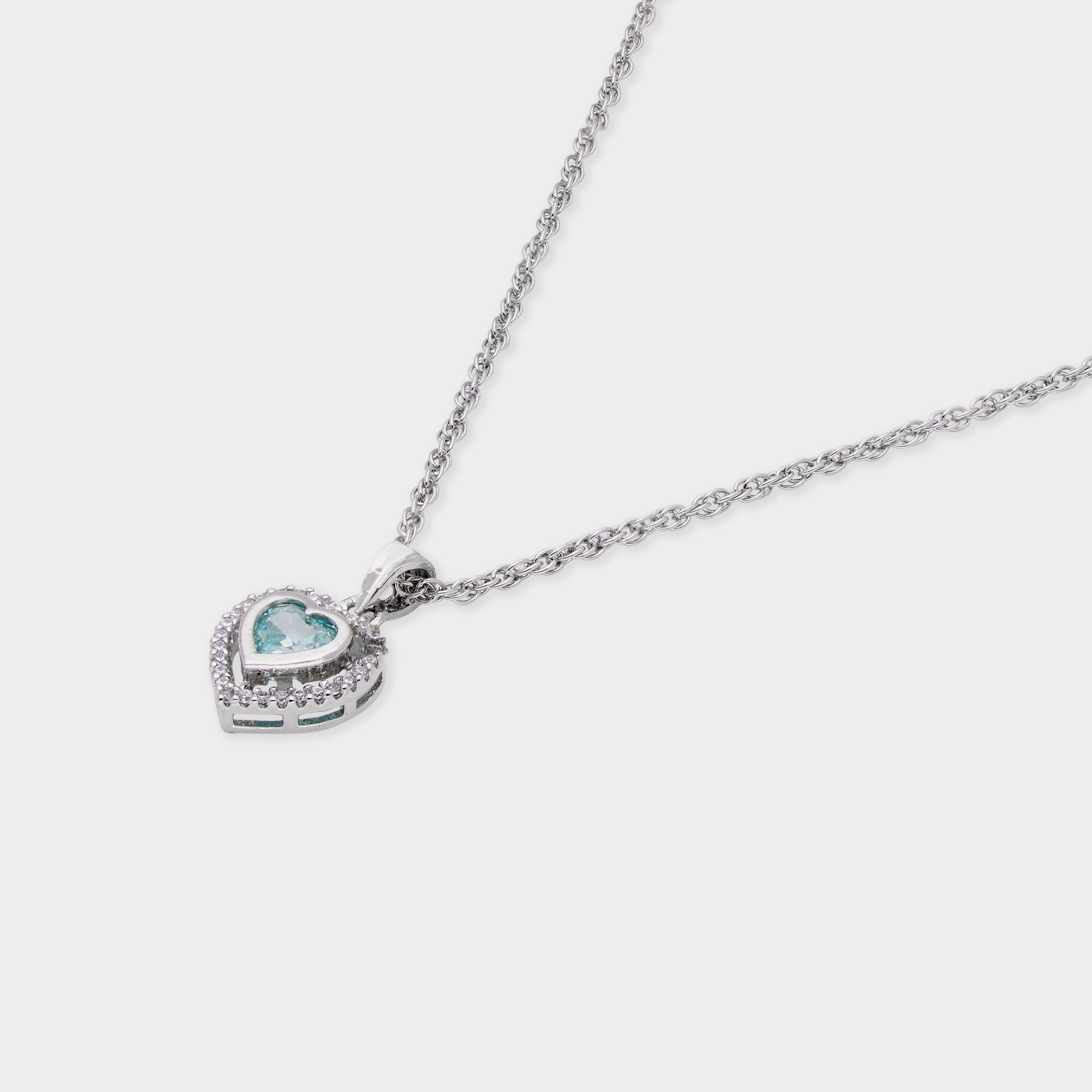 Green Heart-Cut Halo Pendant Necklace in Silver Tone | SKU : 0021423888