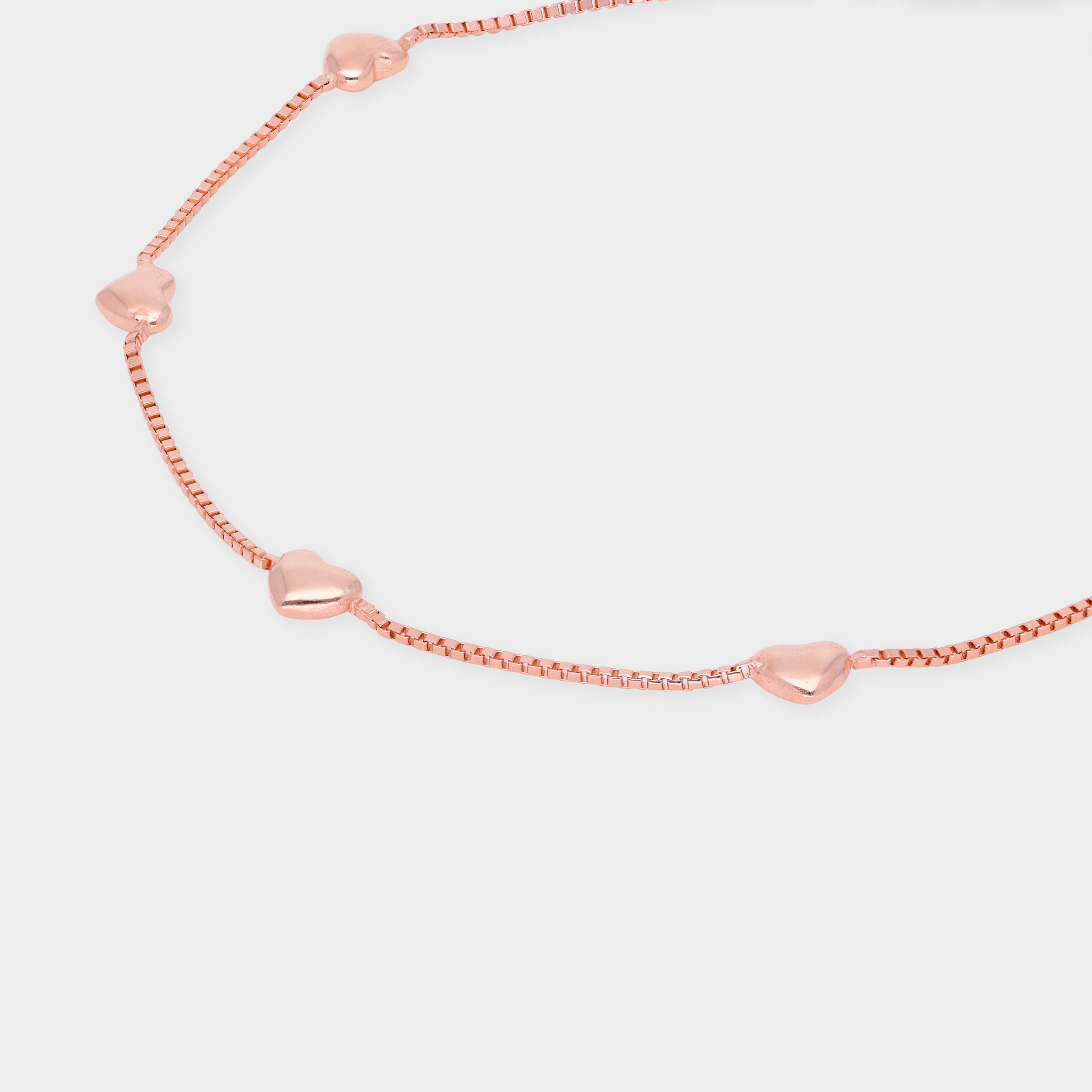 Dainty Heart Motif Bracelet in Rose Gold / Silver Finish | SKU : 0021525964, 0021525902, 0021525971, 0021525926, 0003624128, 0021525957, 0021525940, 0021525933, 0021525919, 0003624135, 0021546587