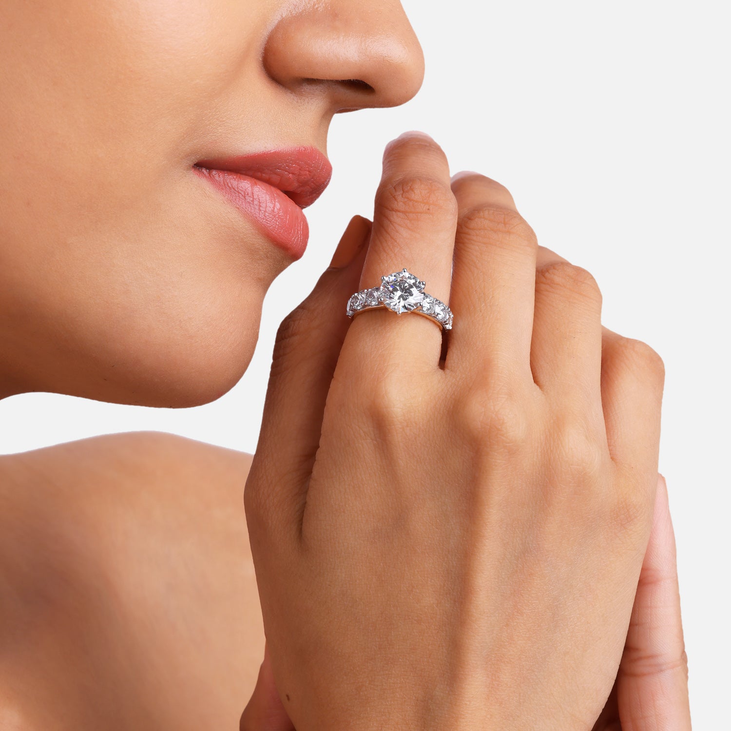 Lab-Grown Brilliant Round Diamond Ring with Graduated Side Stones in Gold | SKU : 0021529283