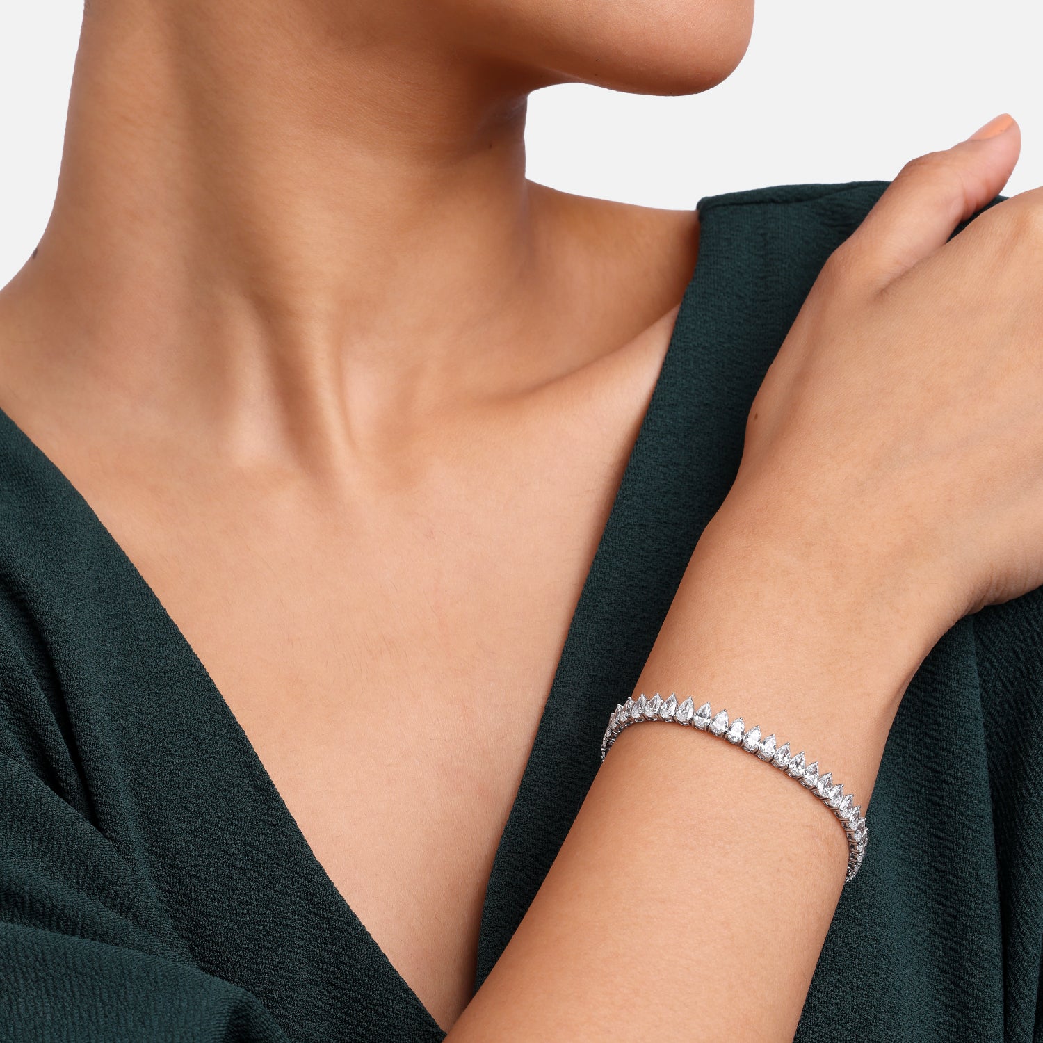 Classic Lab Grown Diamond Tennis Bracelet in White Gold Finish | SKU : 0021530074