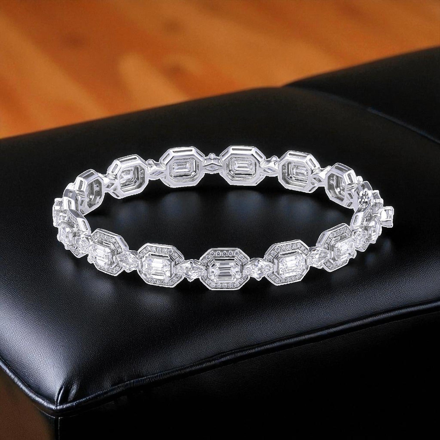 Imperial Grace Round Brilliant, Lozenge Blunt-Cut & Heritage Emerald-Cut Lab-Grown Diamond Bracelet | SKU : 0021986345