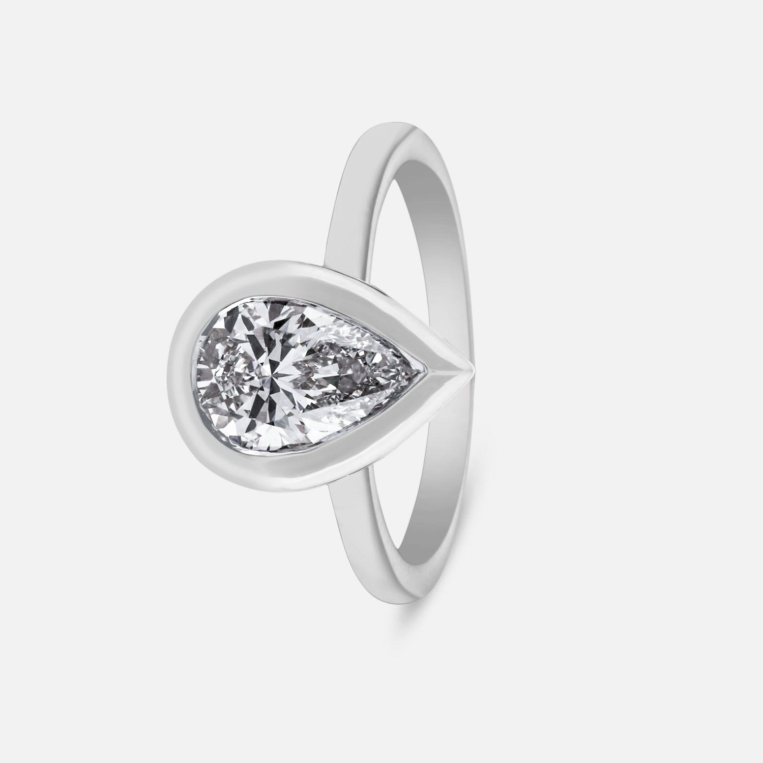 Pear-Shaped Lab-Grown Diamond Solitaire Ring in White Gold | SKU : 0004953227