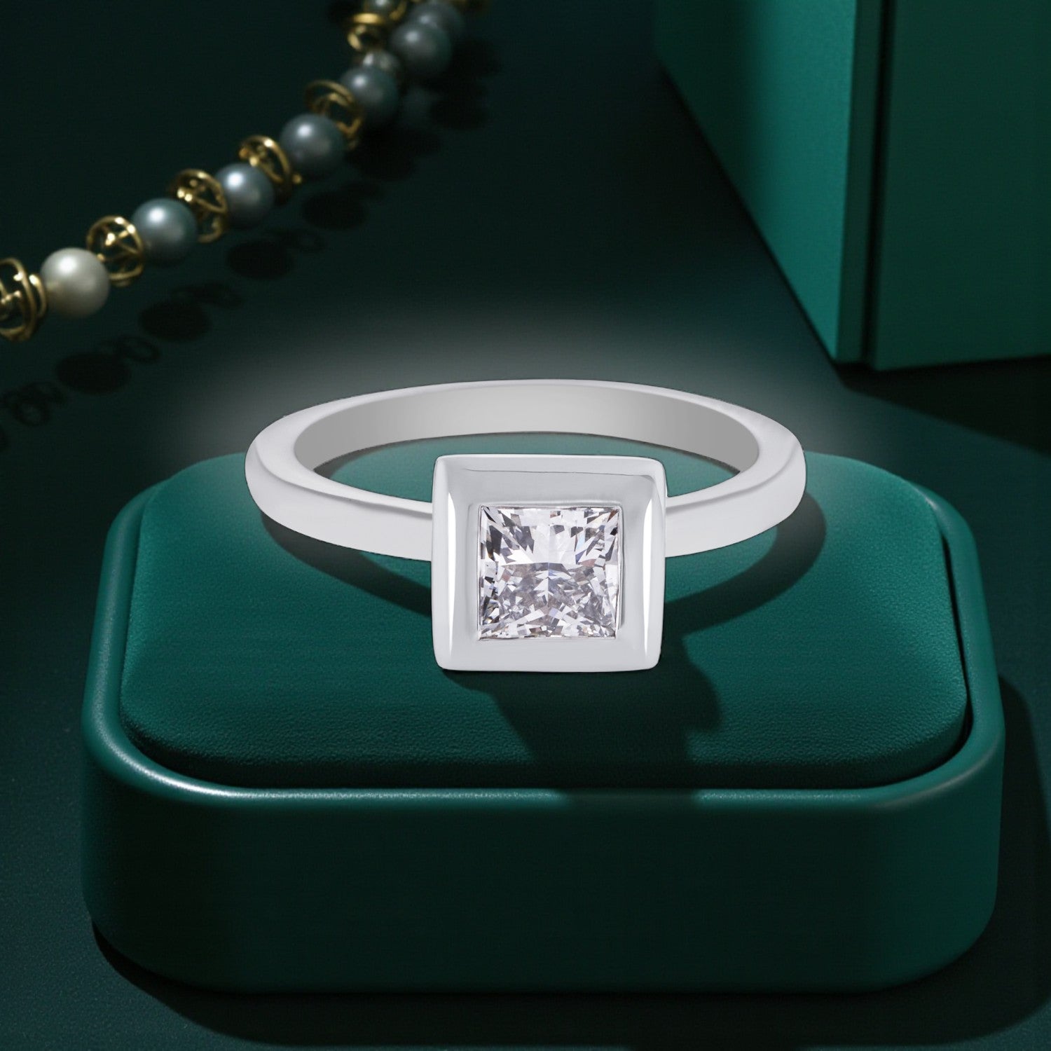 Modern Muse Lab Grown Princess Cut Diamond Ring in White Gold | SKU : 0004953319