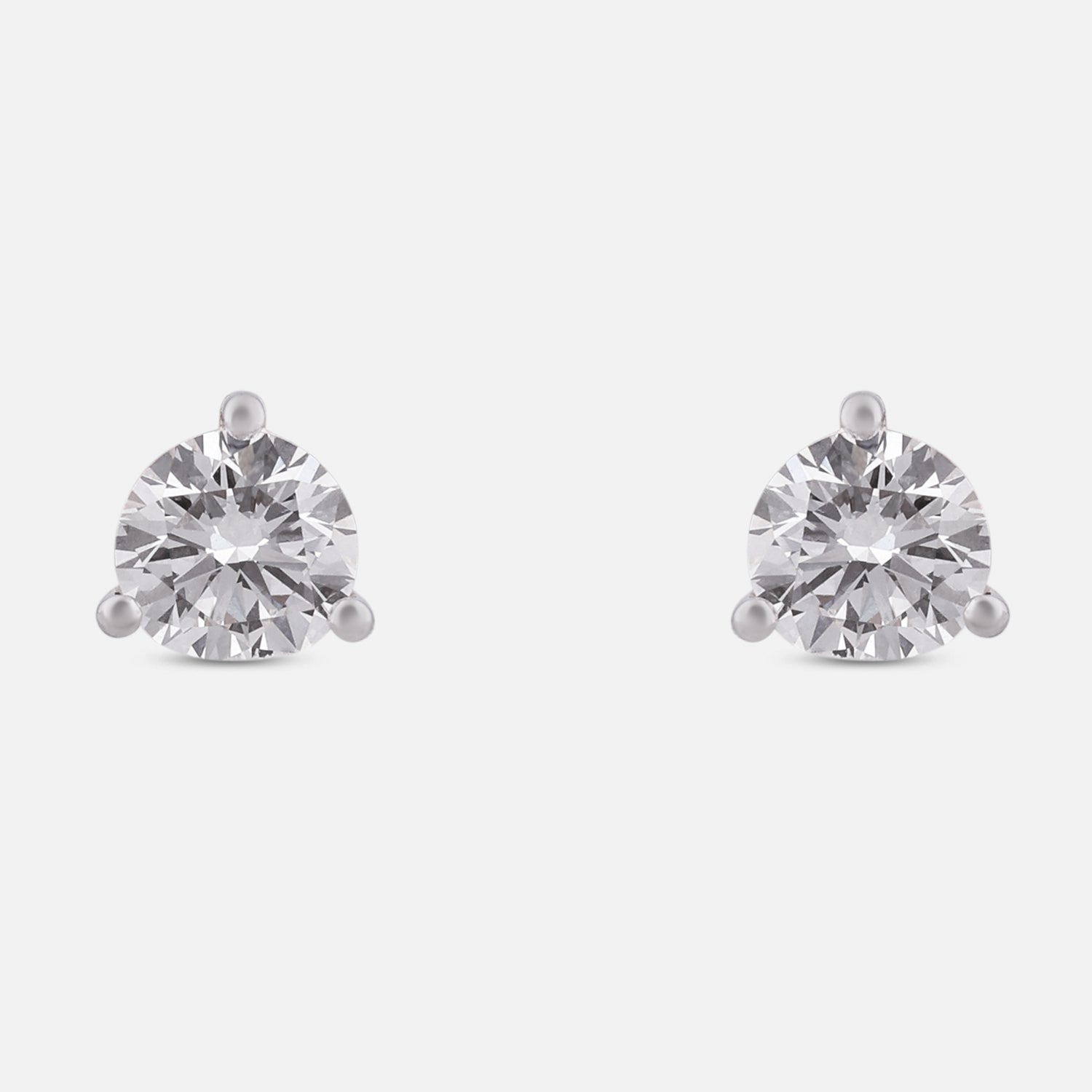 Round Brilliant Lab-Grown Diamond Stud Earrings in 18K White Gold | SKU : 0004953654