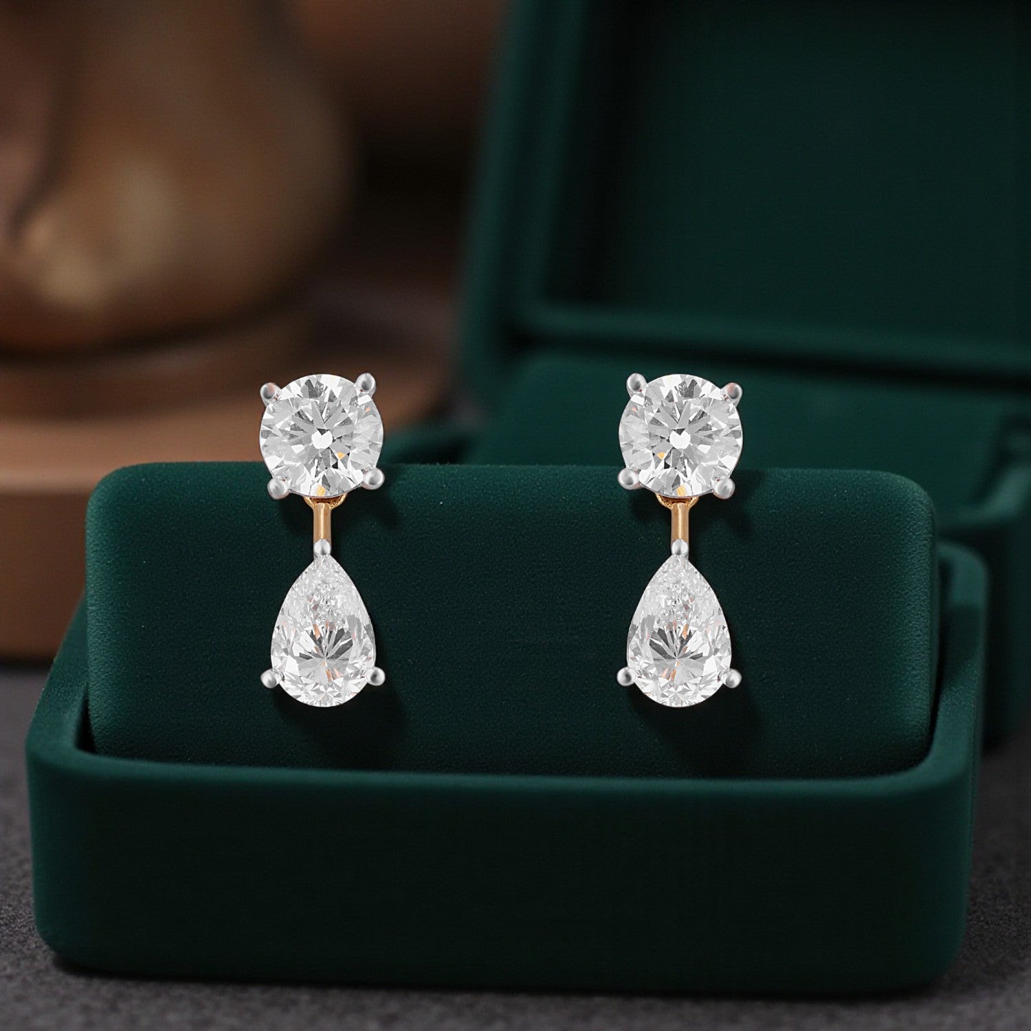 Lab-Grown Round and Pear Diamond Drop Earrings in 18K Yellow Gold | SKU : 0004953708