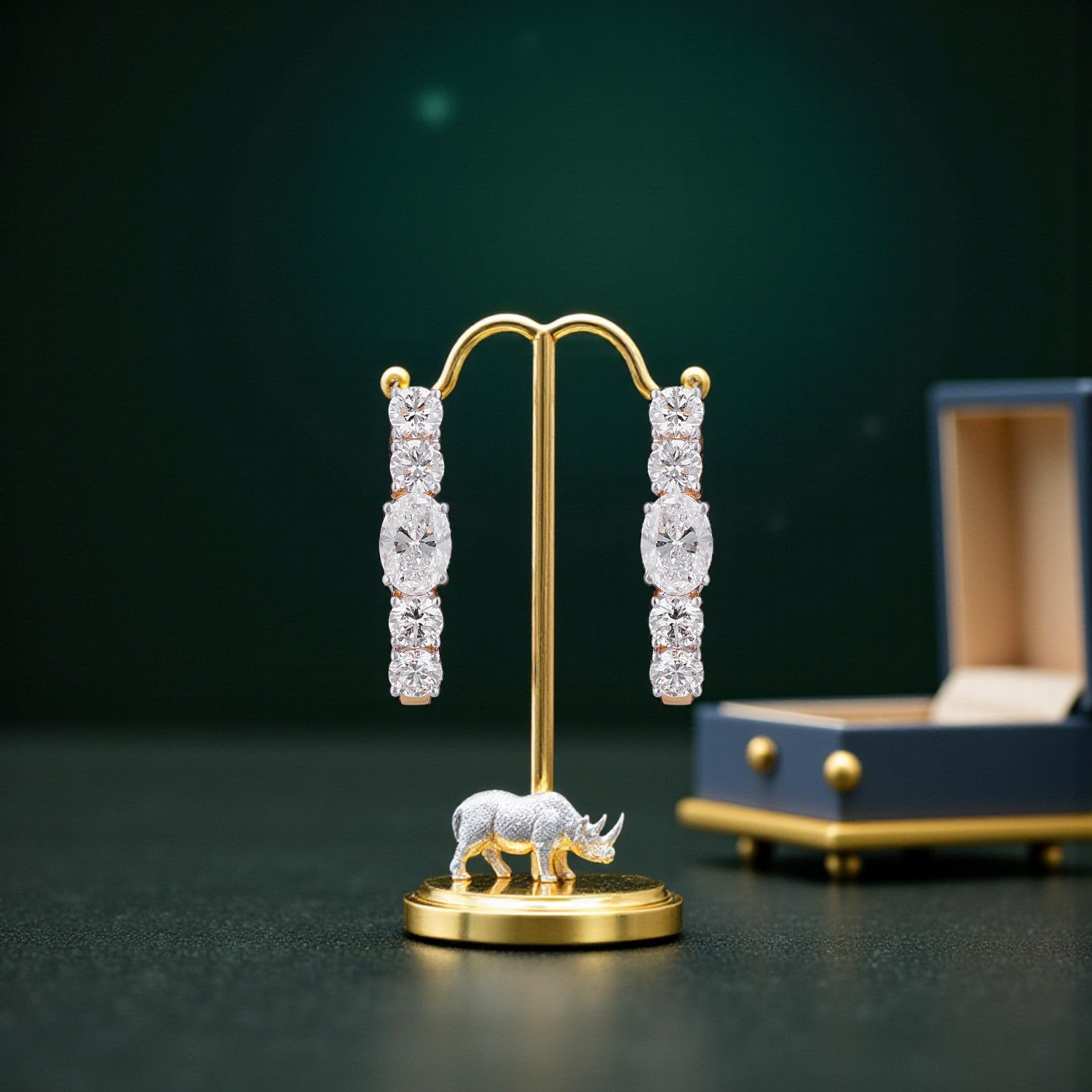 Lab-Grown Oval and Round Diamond Hoop Earrings in 18K Yellow Gold | SKU : 0004953999