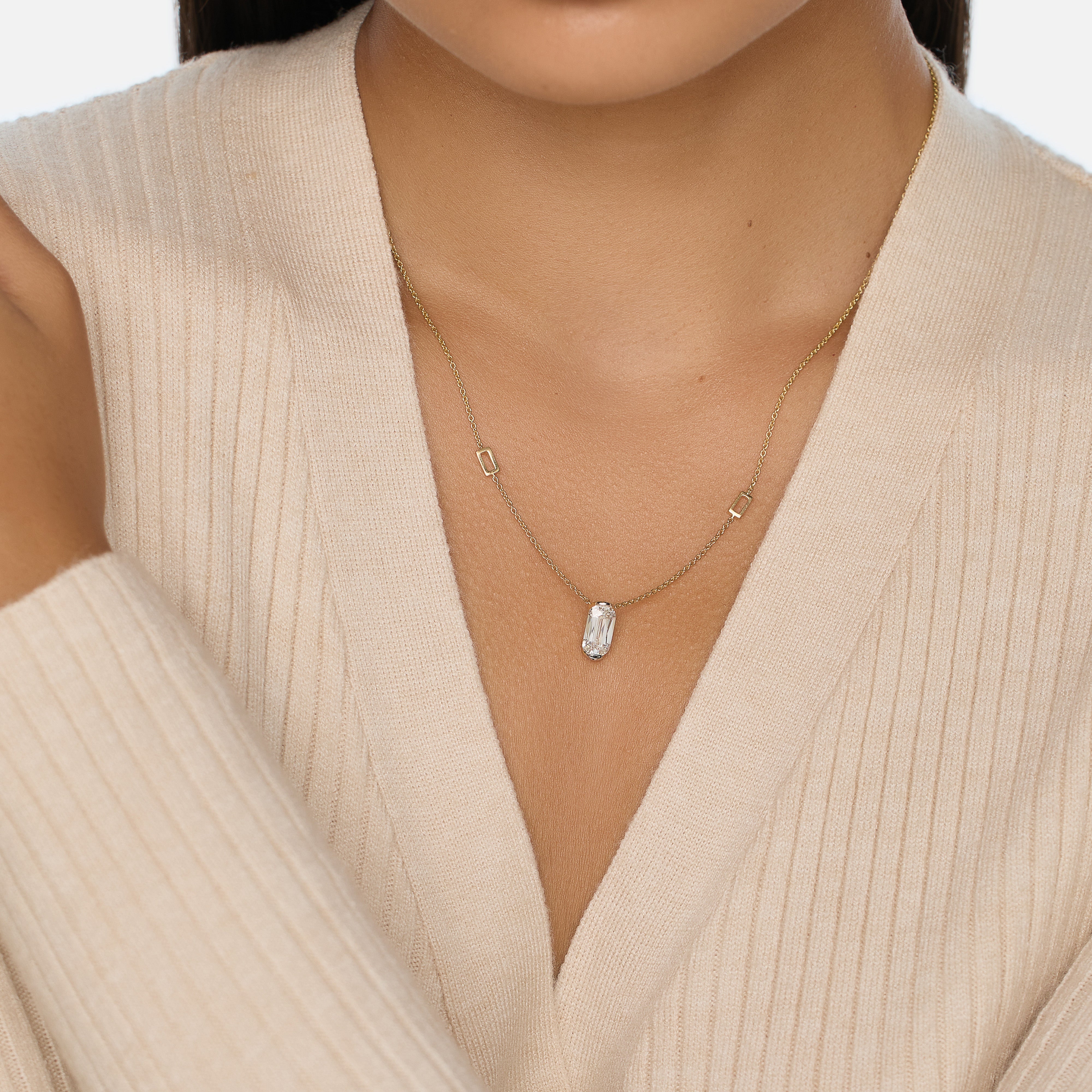Elongated Cushion-Cut Lab-Grown Diamond Pendant on Gold Chain | SKU : 0021912801