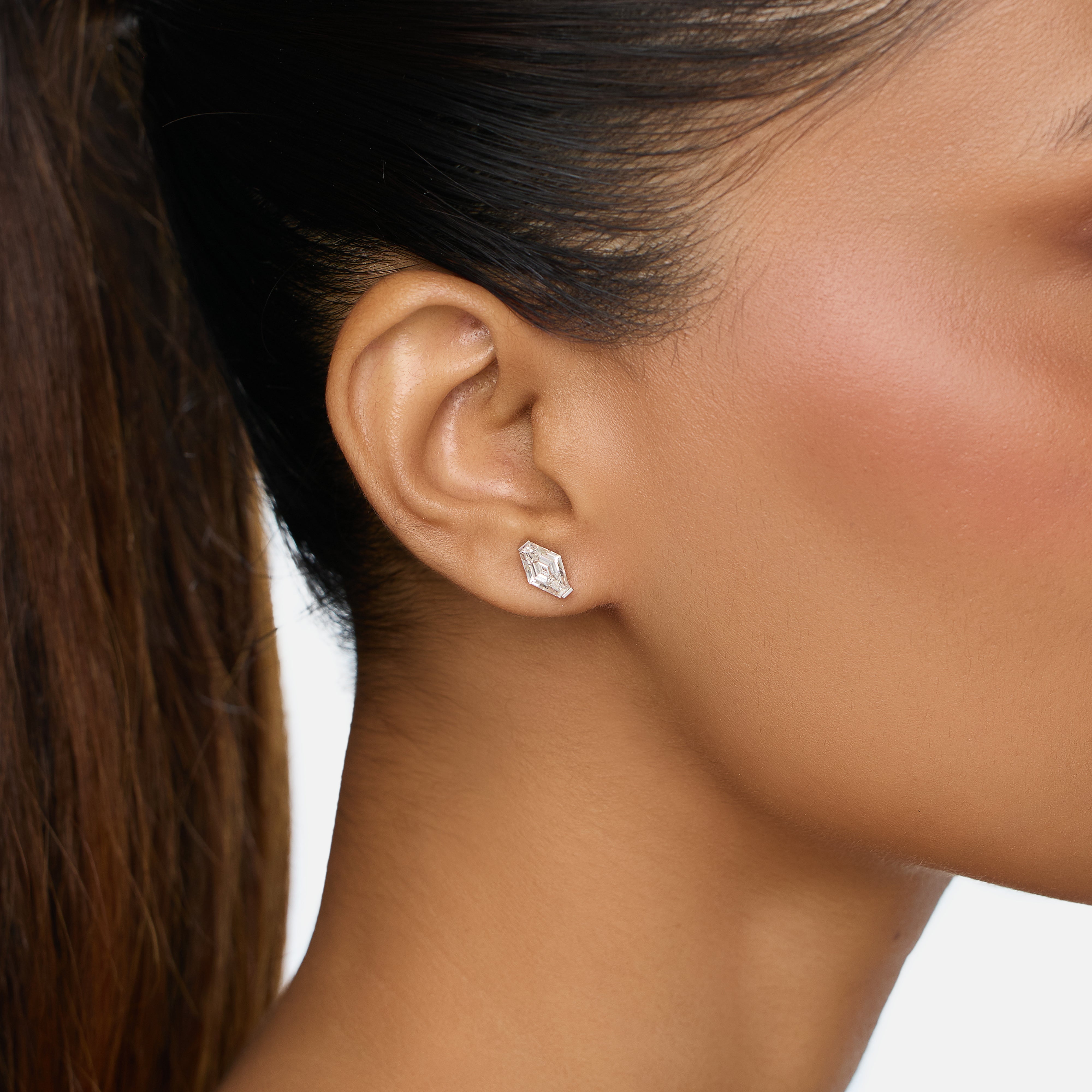 White Gold Tops with Lozenge Blunt-Cut Lab-Grown Diamonds | SKU : 0021938559